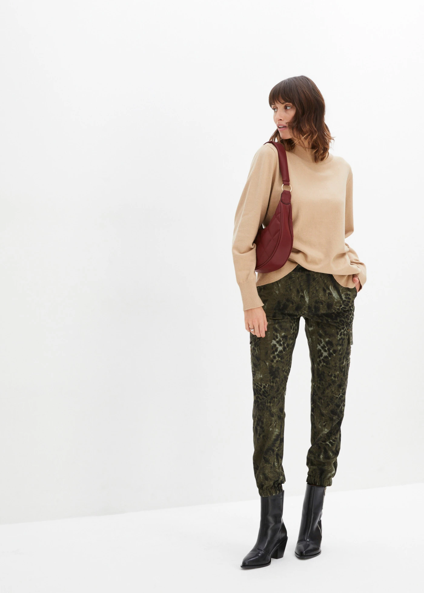 Pull en fine maille • beige • product-page.page-title-suffix