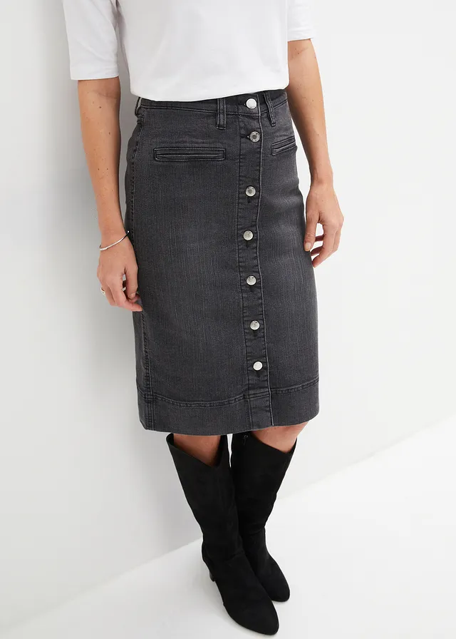 Jupe en jean avec boutons décoratifs