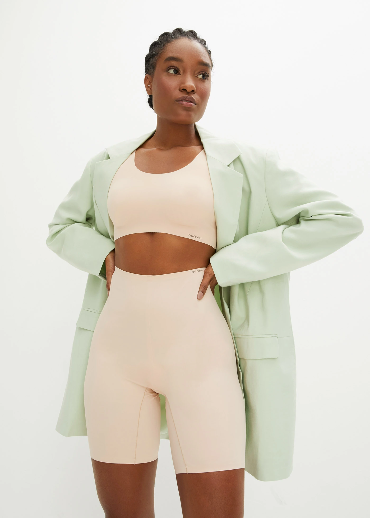 Colanți scurți Feel Comfort, lasercut • bej mat • magazin bonprix