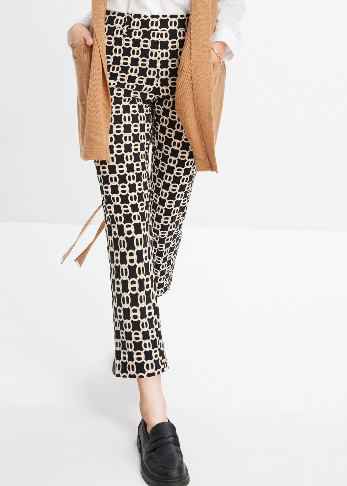 Pantaloni cu stretch din bengalină • negru/ecru • magazin bonprix