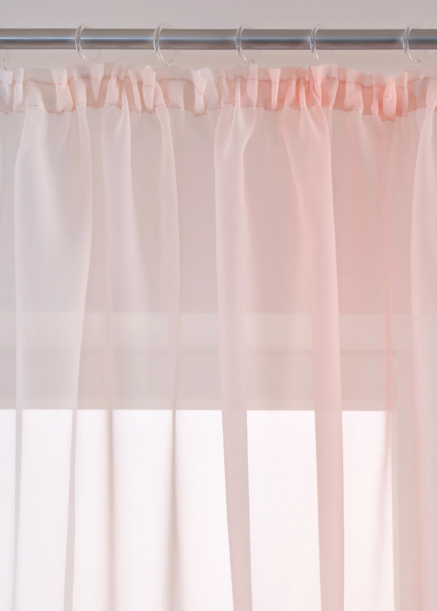 Gordijn van lichte voile, ook verkrijgbaar in extra lang (2 stuks) • rosé • bonprix online shop