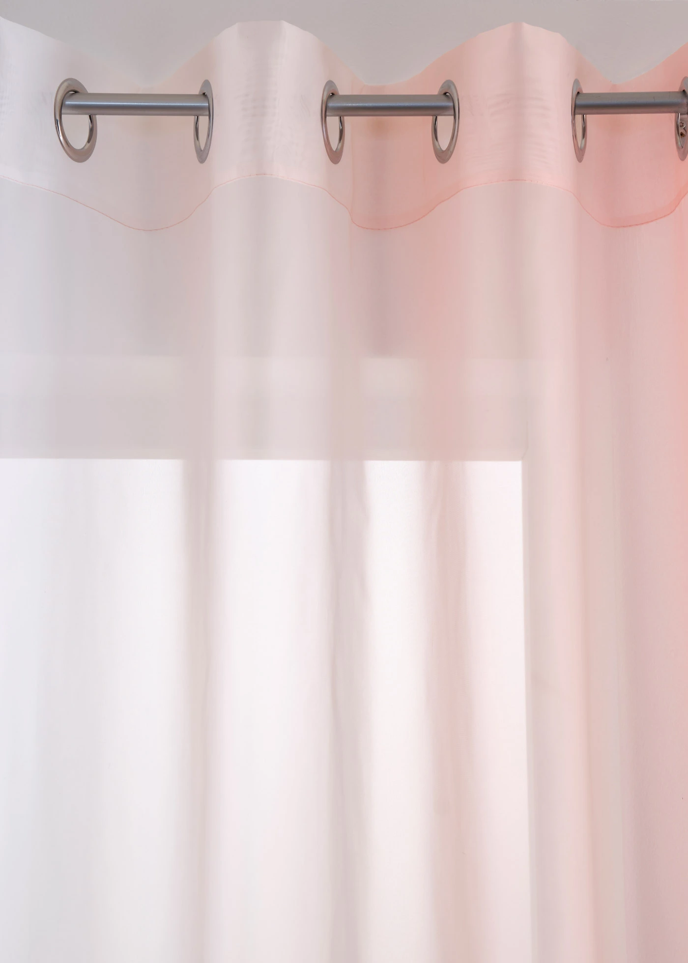 Firanki z lekkiego woalu, także bardzo długie (2 szt.) • perłowy jasnoróżowy • sklep bonprix