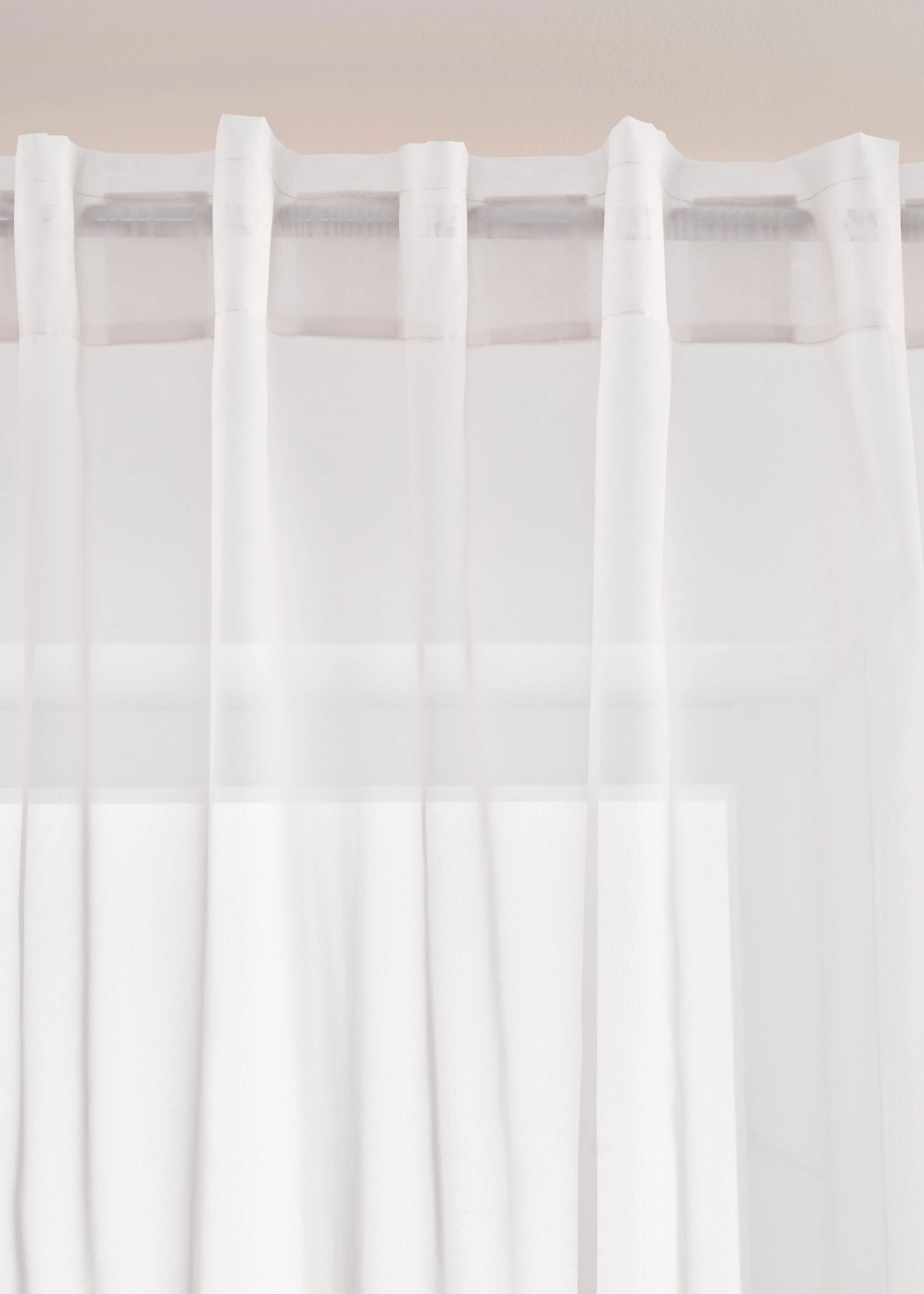 Függöny vékony voile anyagból, rejtett bújtatókkal (1 db) • fehér • bonprix áruház