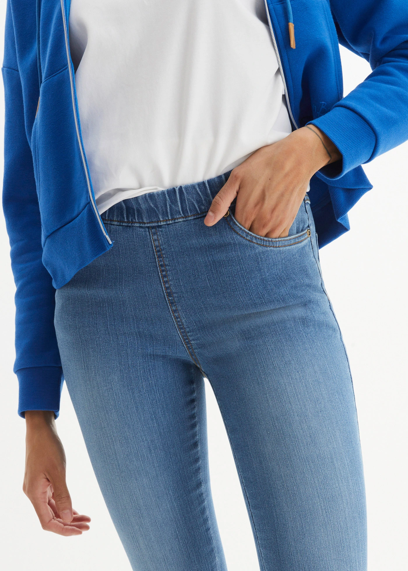 Pohodlné strečové tregíny • středně modrá used • bonprix obchod