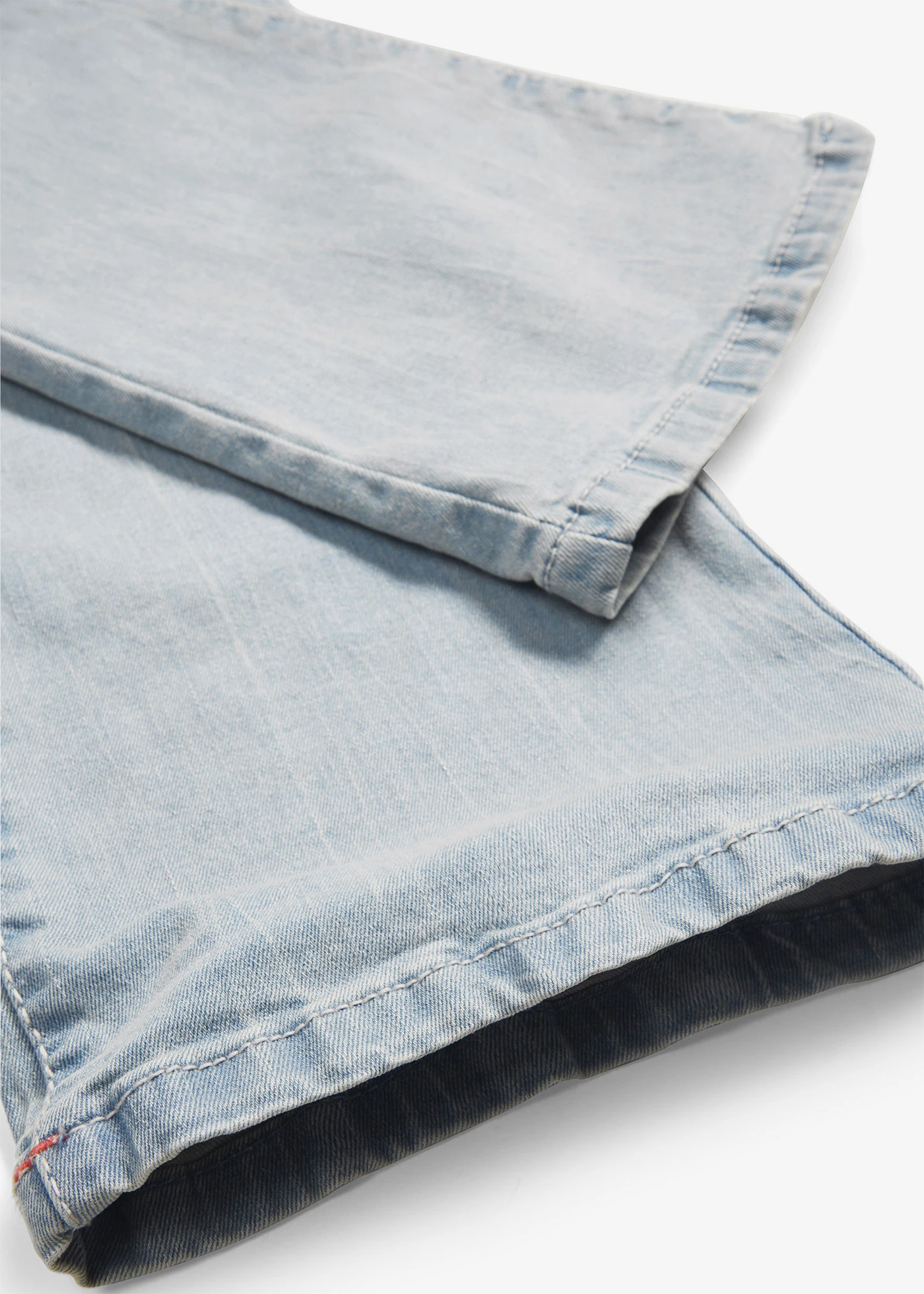 Jeansy ze stretchem o kroju bootcut, mid waist • jasnoniebieski denim "used" • sklep bonprix