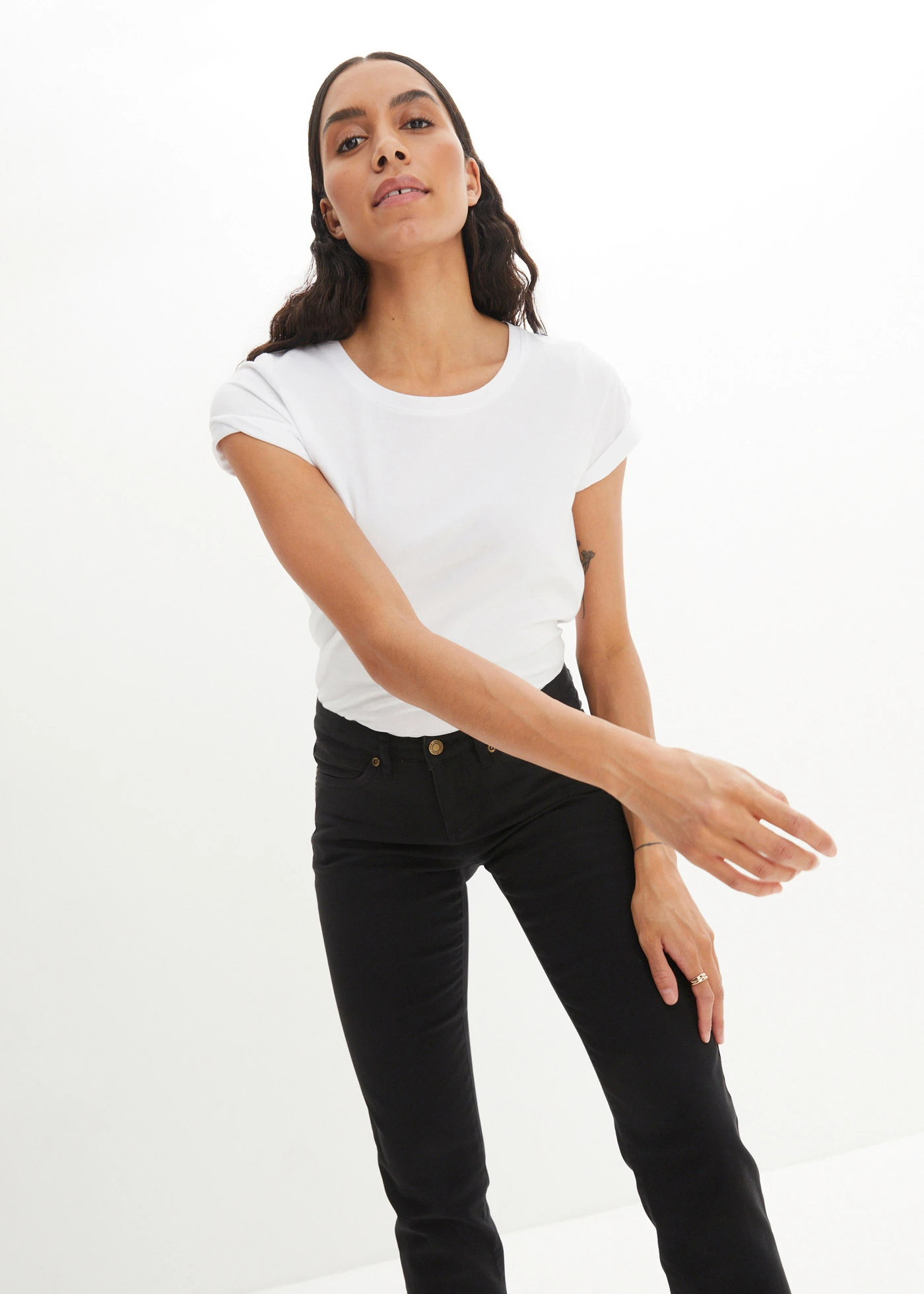 Jeansy ze stretchem straight, mid waist • czarny diagonal • sklep bonprix