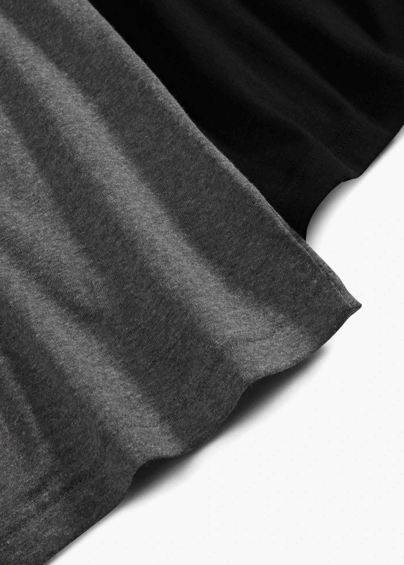 Lot de 2 tops à bretelles spaghetti • noir + gris chiné • Boutique bonprix