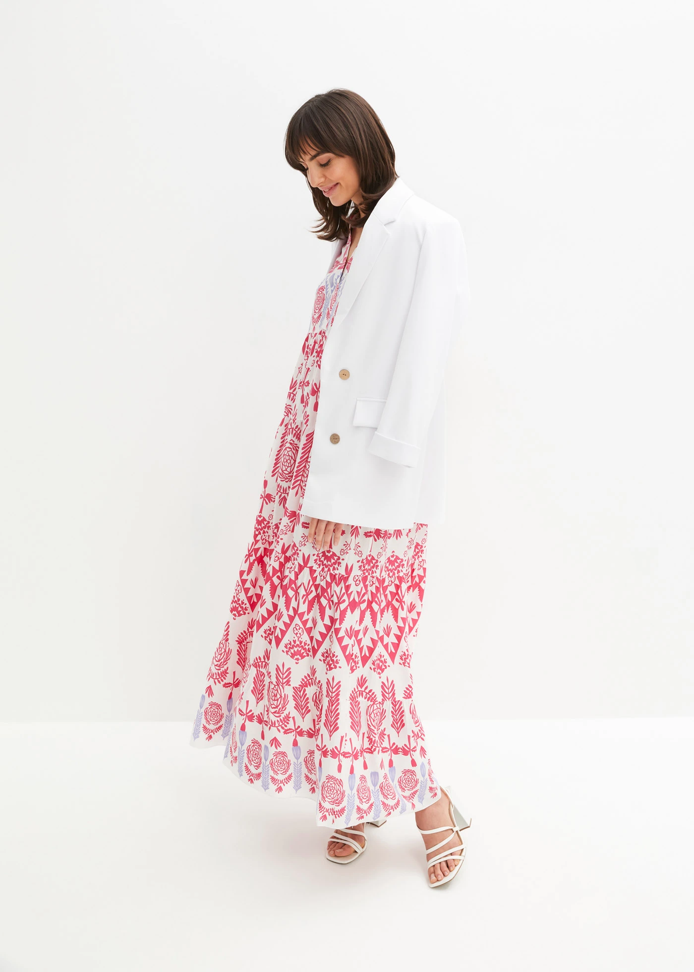 Robe longue en viscose fluide • blanc-rose-bleu lilas imprimé • Boutique bonprix