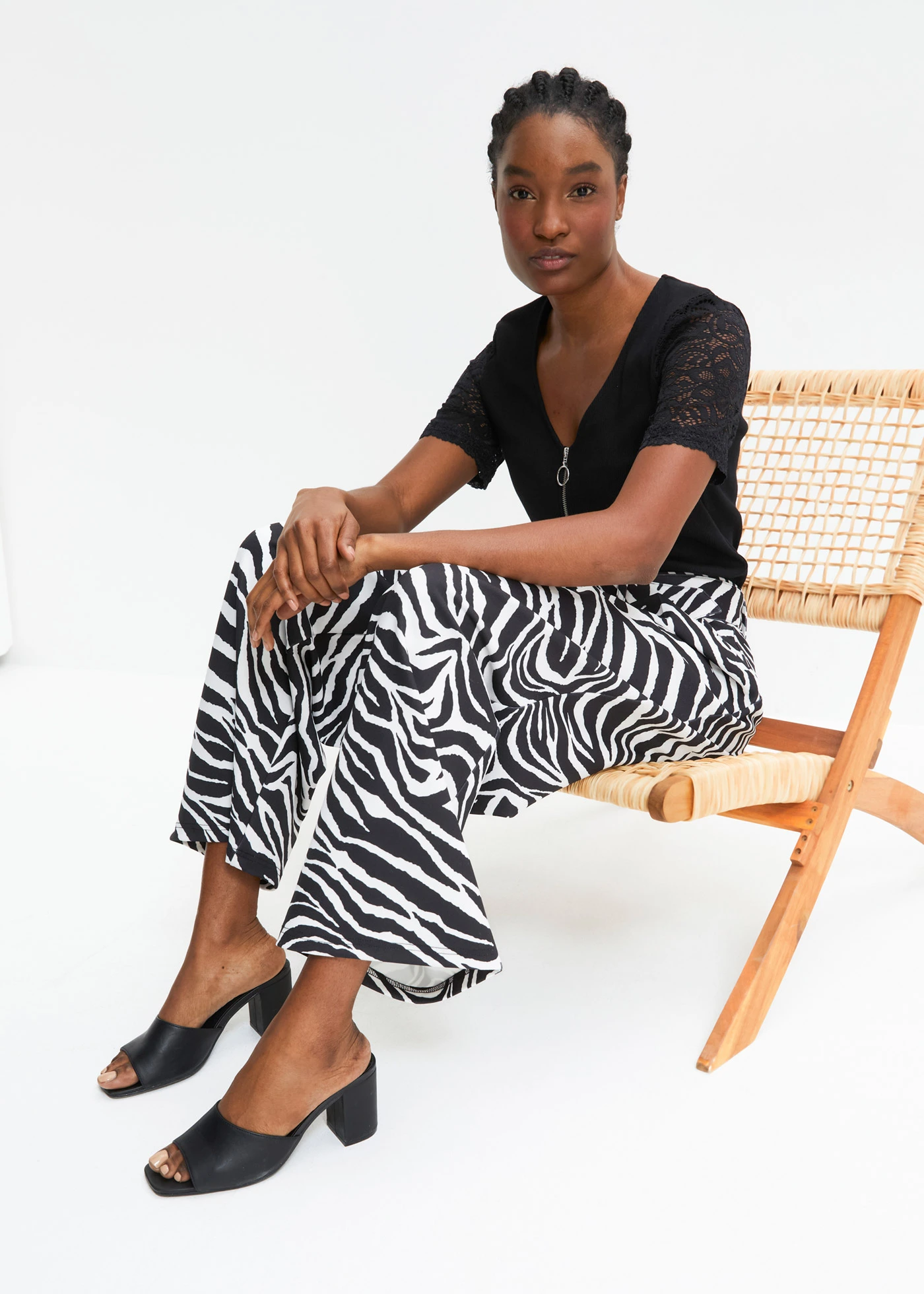 Žebrované tričko z bavlny • černá • bonprix obchod