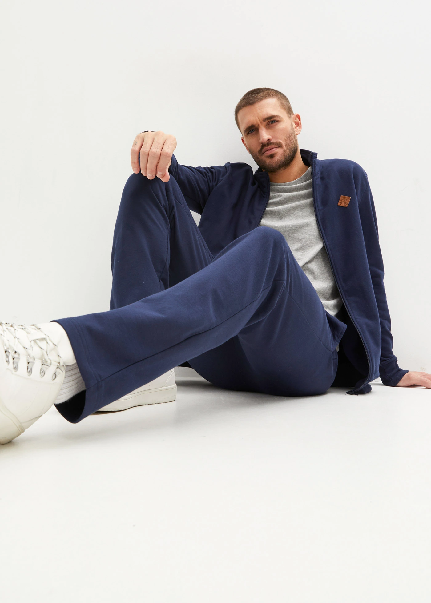 Dres sportowy z czystej bawełny organicznej (komplet 2-cz.) • ciemnoniebieski • sklep bonprix