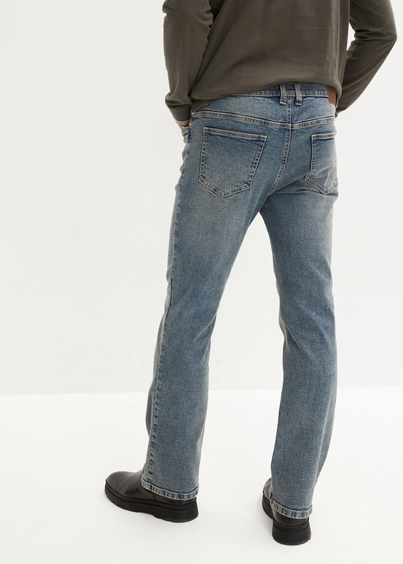 Jean regular, bootcut • bleu stone-beige foncé-cappuccino used • Boutique bonprix