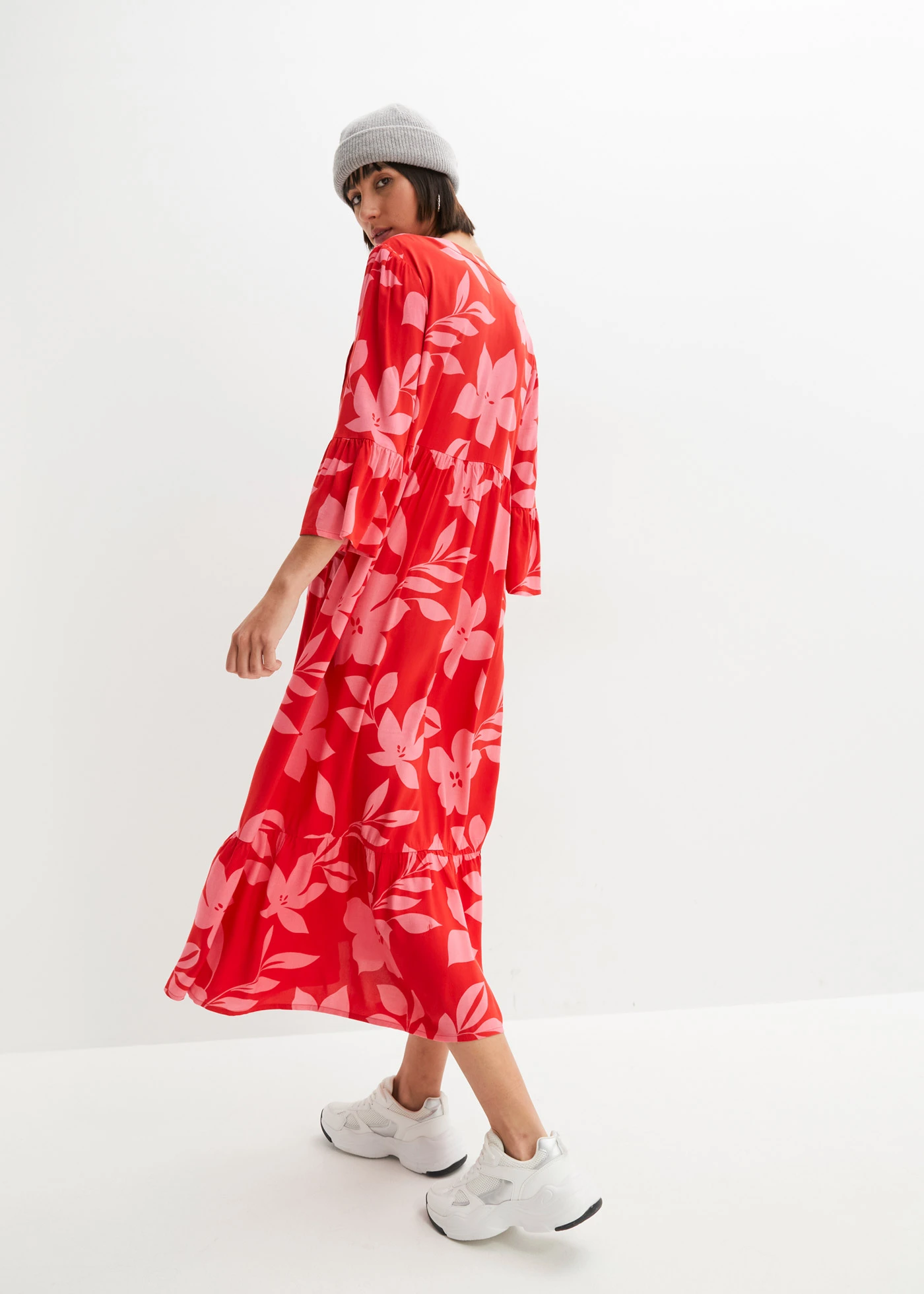 Robe longue en viscose • fraise-rose lotus à fleurs • Boutique bonprix