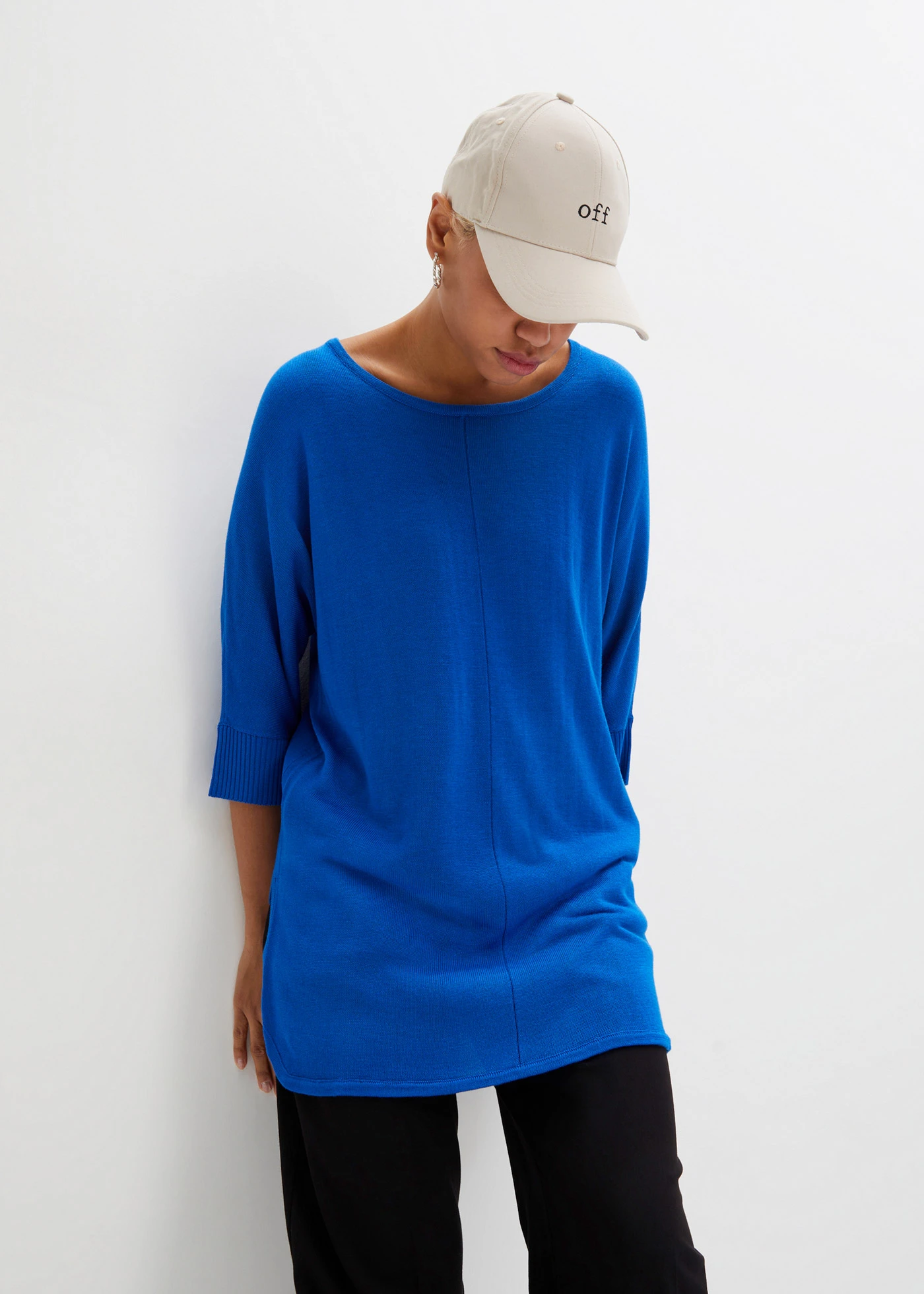 Sweter z cienkiej dzianiny z rękawami 3/4 • lazurowy • sklep bonprix