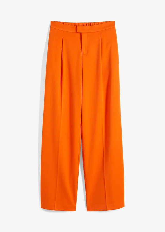 Pantaloni cu pense