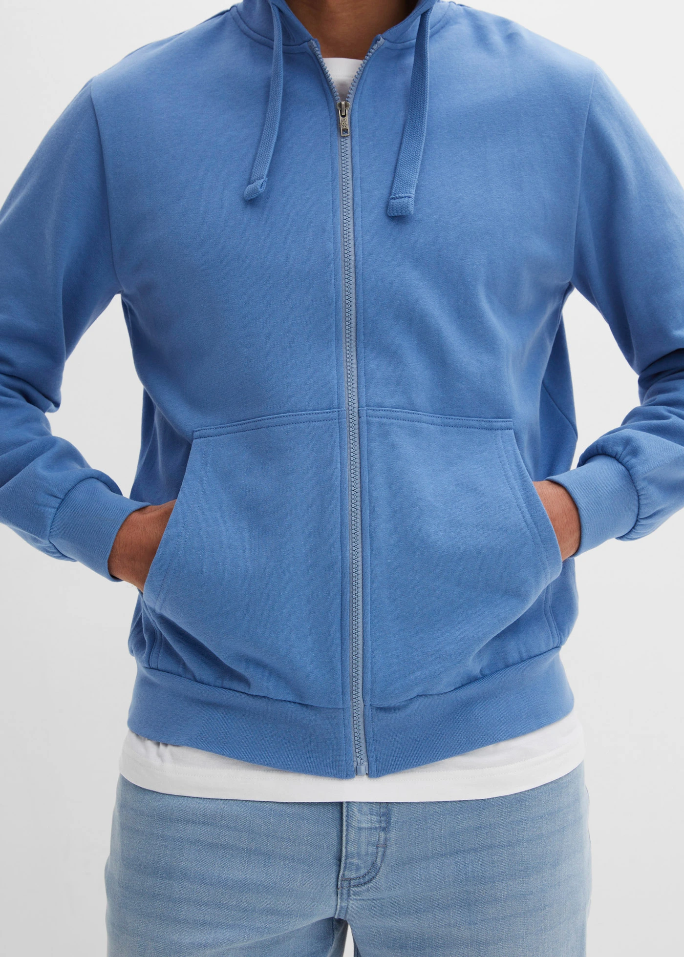 Hoodie met ritssluiting • kristalblauw • bonprix online shop