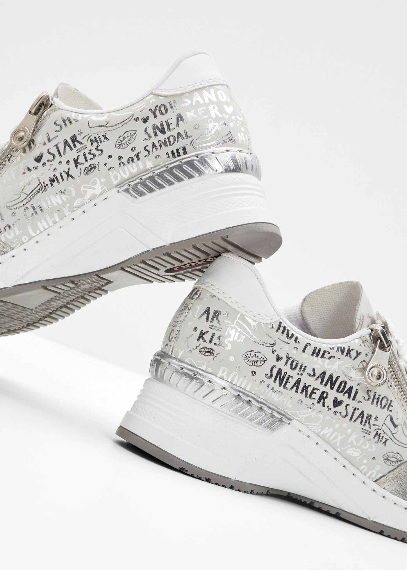 Tenisky značky Rieker • stříbrno-bílá metalíza • bonprix obchod