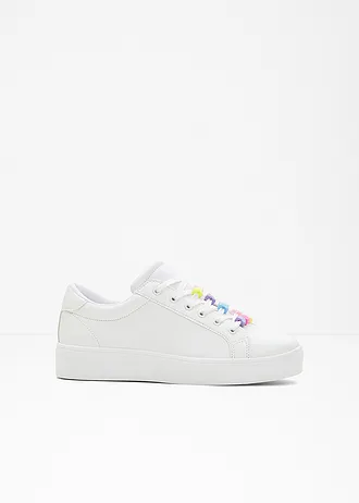 Sneakersy z perełkami