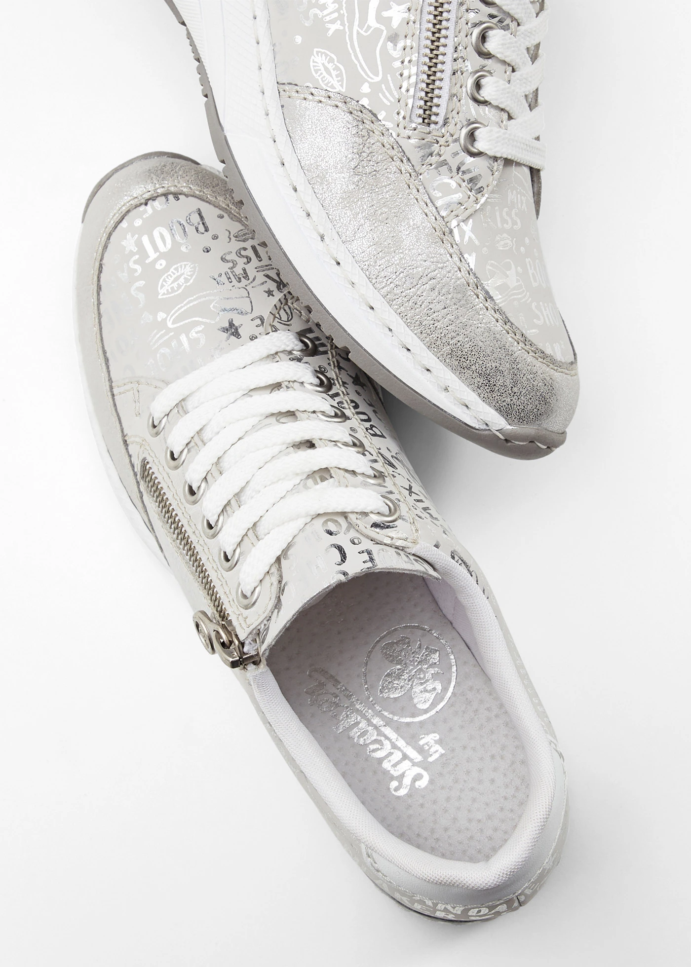 Tenisky značky Rieker • stříbrno-bílá metalíza • bonprix obchod