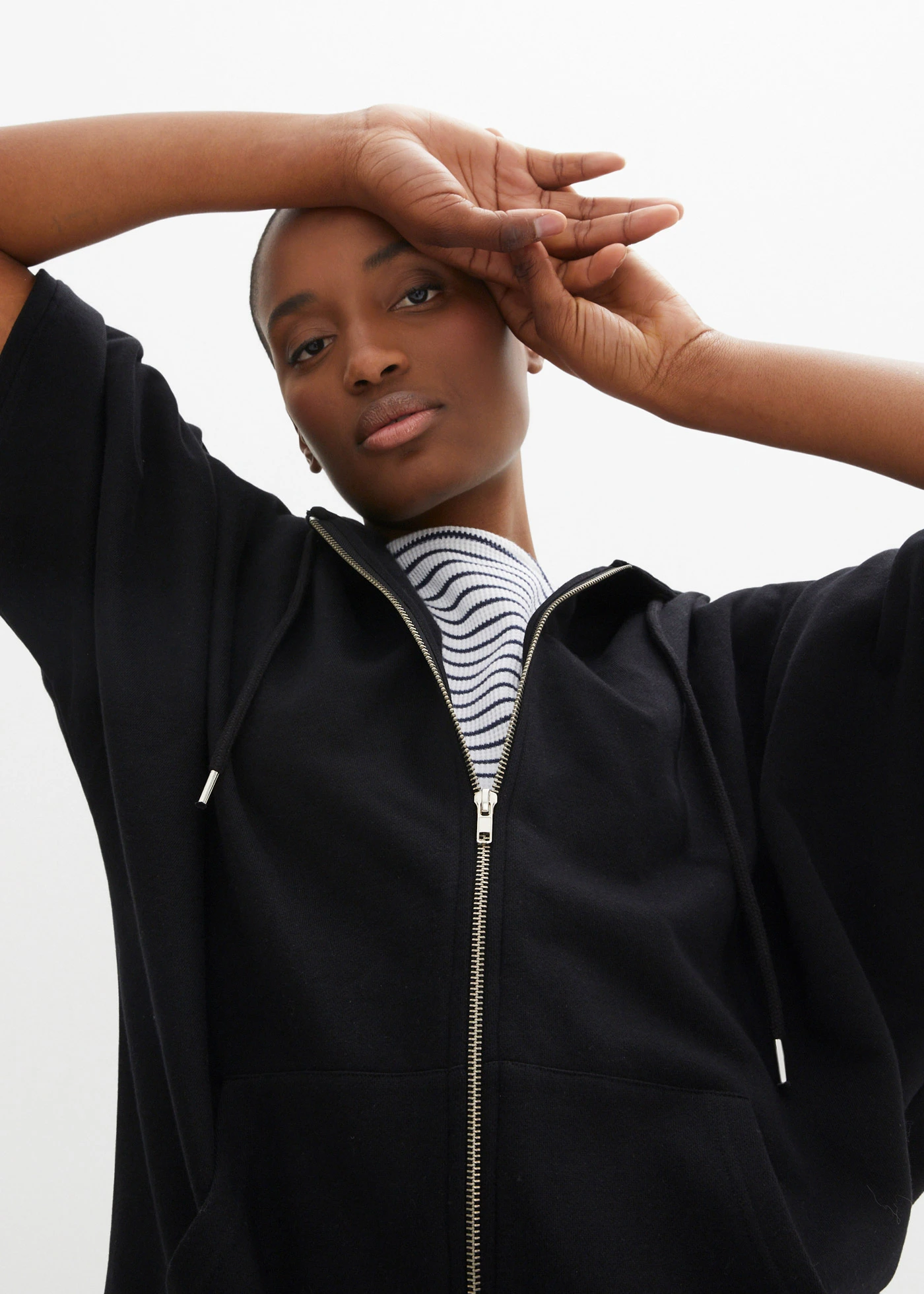 Sweat cape van katoenmix • zwart • bonprix online shop