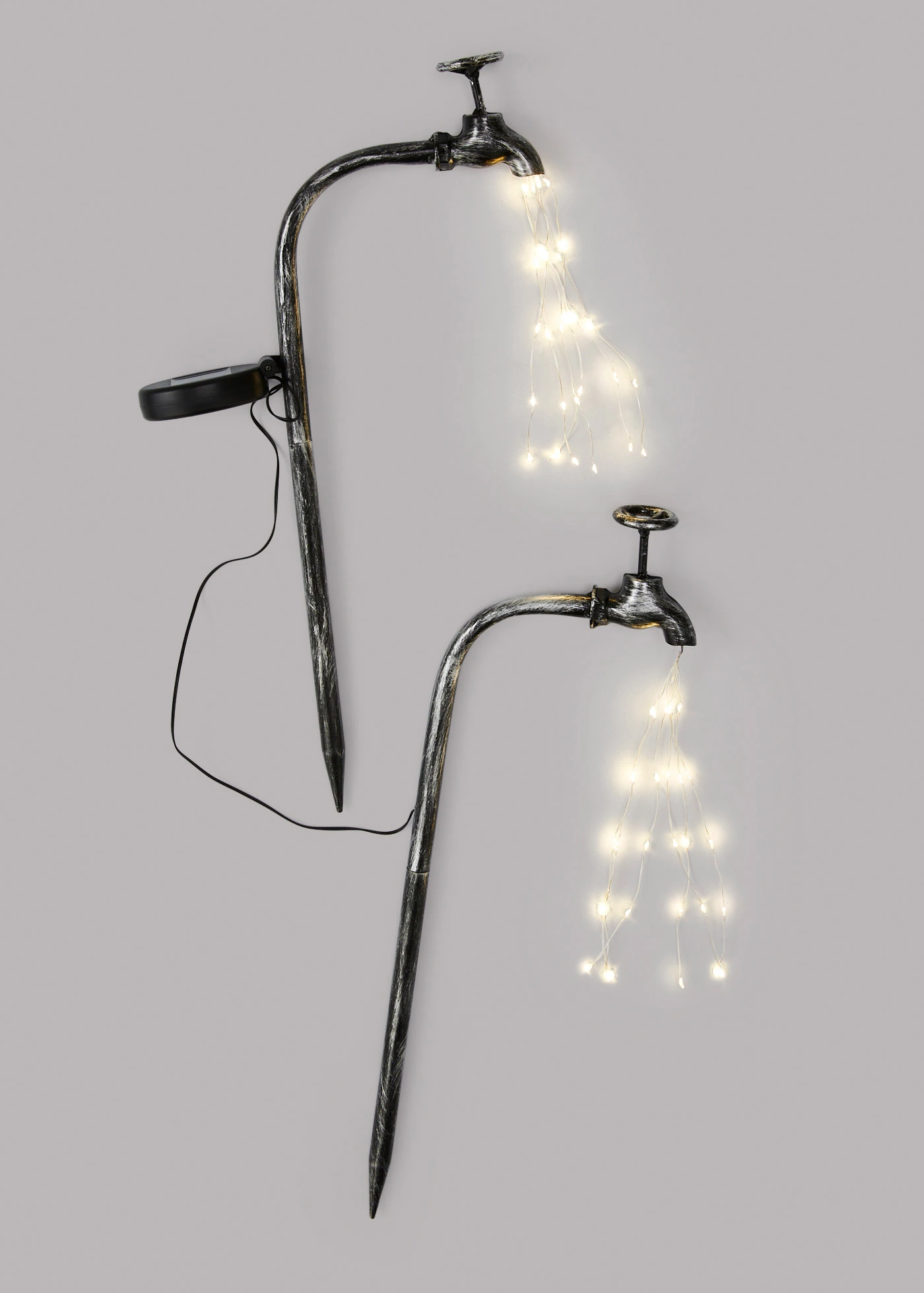 Piquet de jardin solaire en forme de robinet • argenté • Boutique bonprix