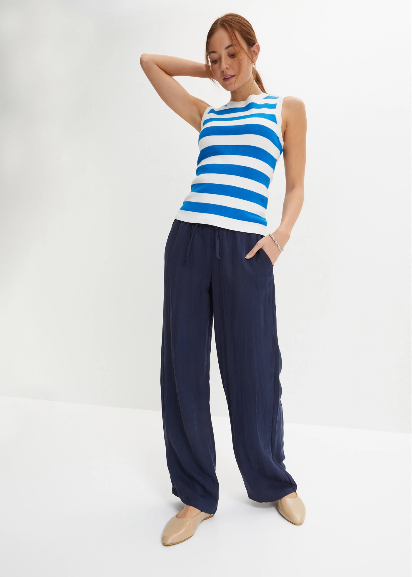Pantalon large à pinces, taille élastiquée • bleu foncé • product-page.page-title-suffix