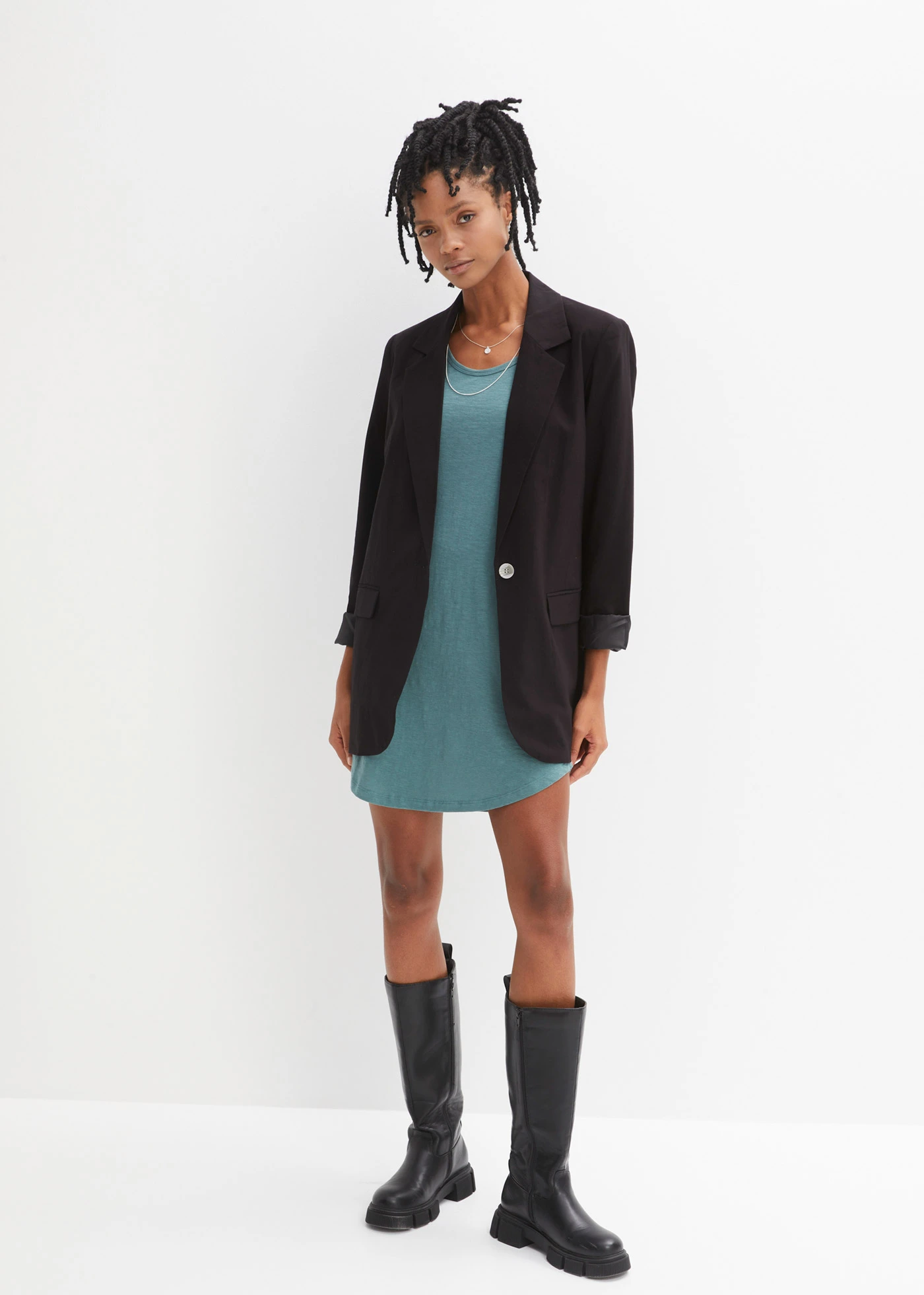 Robe en jersey coton avec dentelle • gris vert • Boutique bonprix