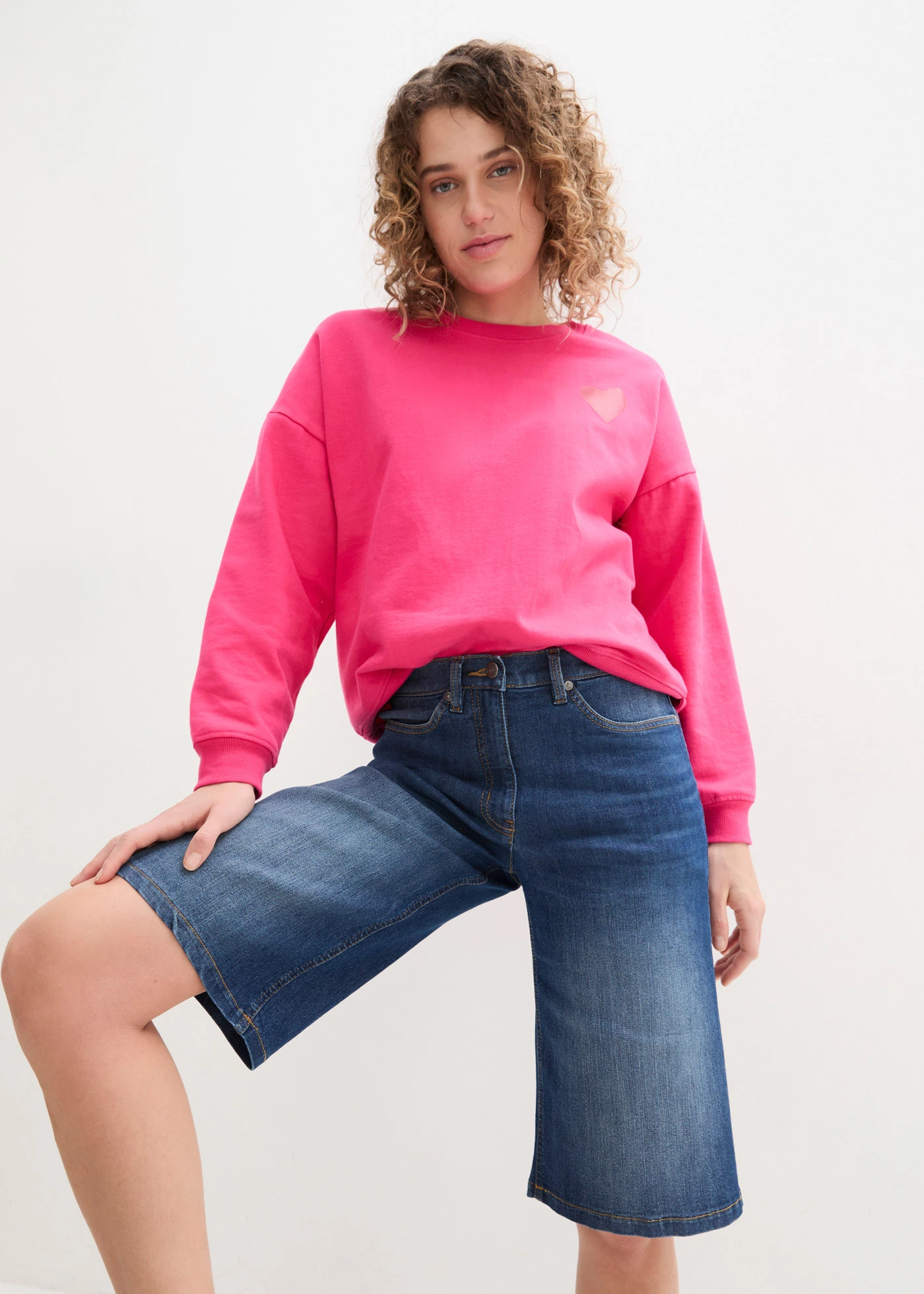 Farmer bermuda, High Waist, kényelmes derékpánttal • éjkék denim • bonprix áruház