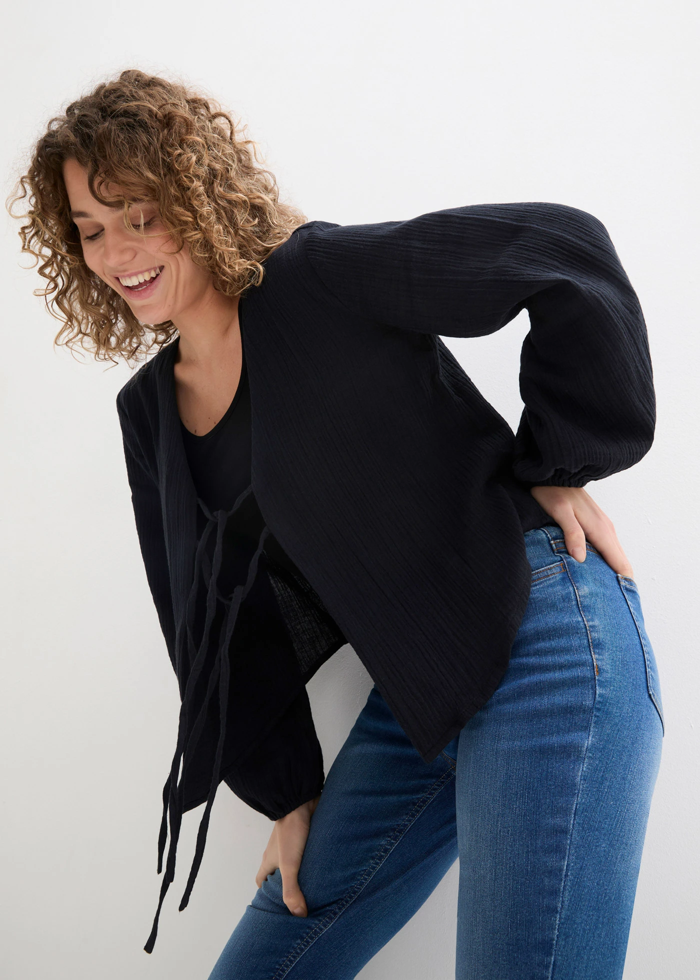 Boléro en gaze de coton • noir • Boutique bonprix