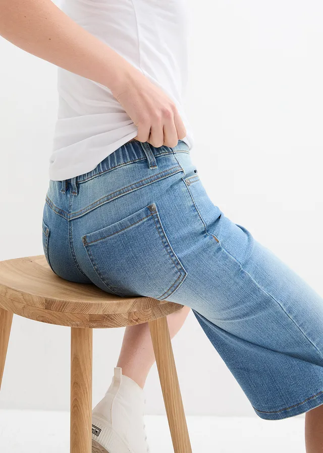 High waist stretch jeans, straight • middelblauw denim • product-page.page-title-suffix