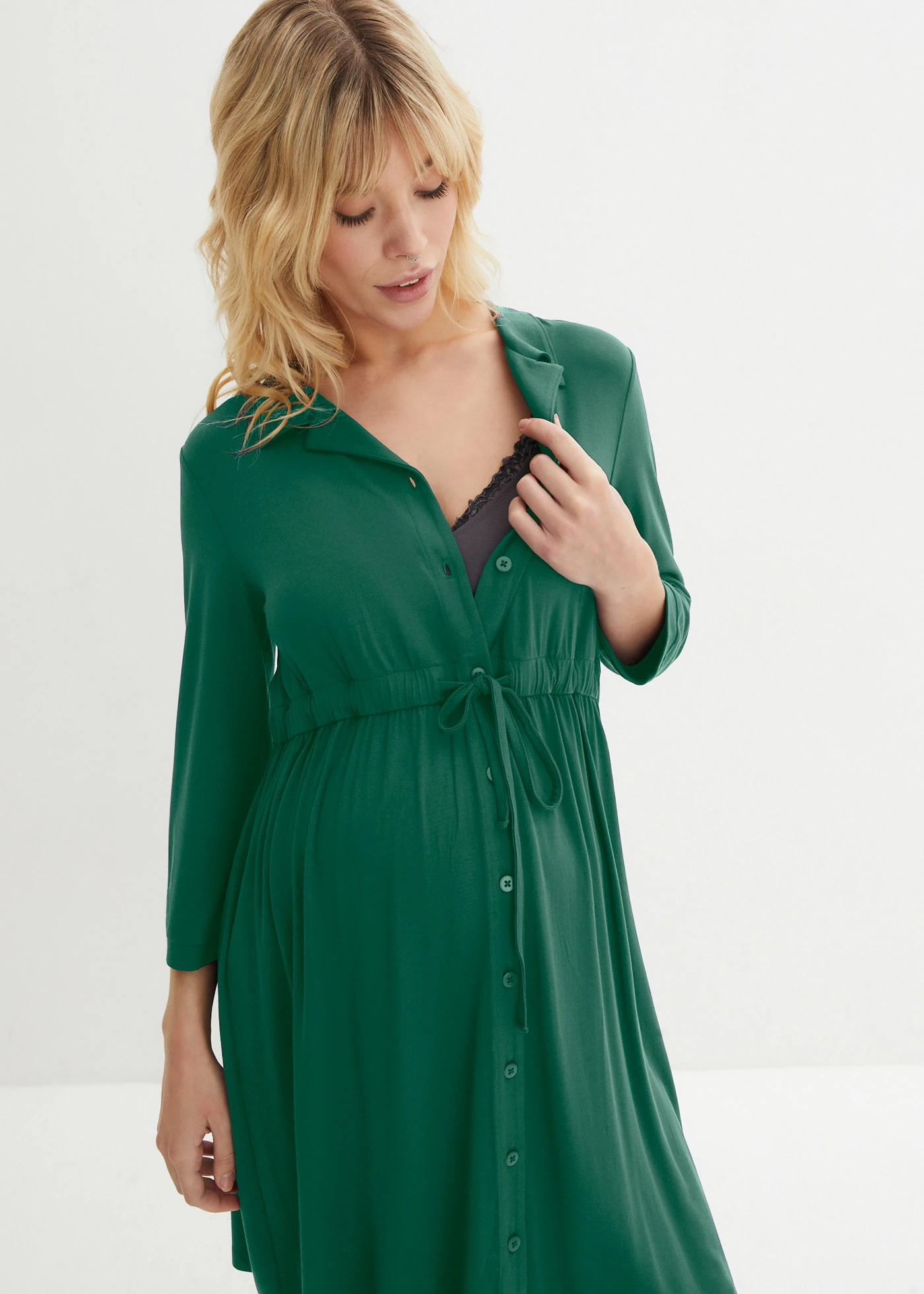 Rochie maternitate, cu guler • verde închis • magazin bonprix