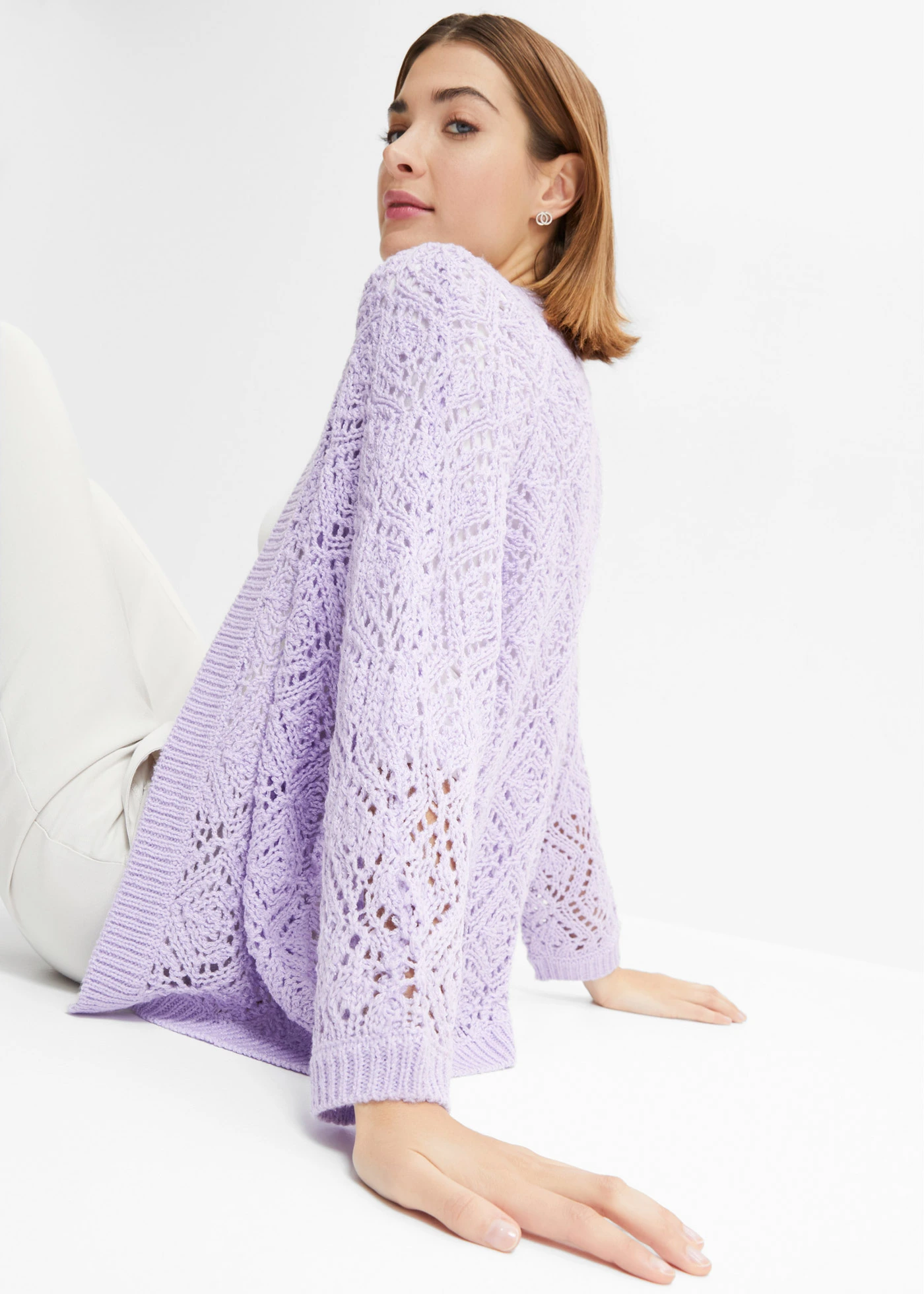 Jachetă tricotată cu model ajurat • liliachiu pastel • magazin bonprix