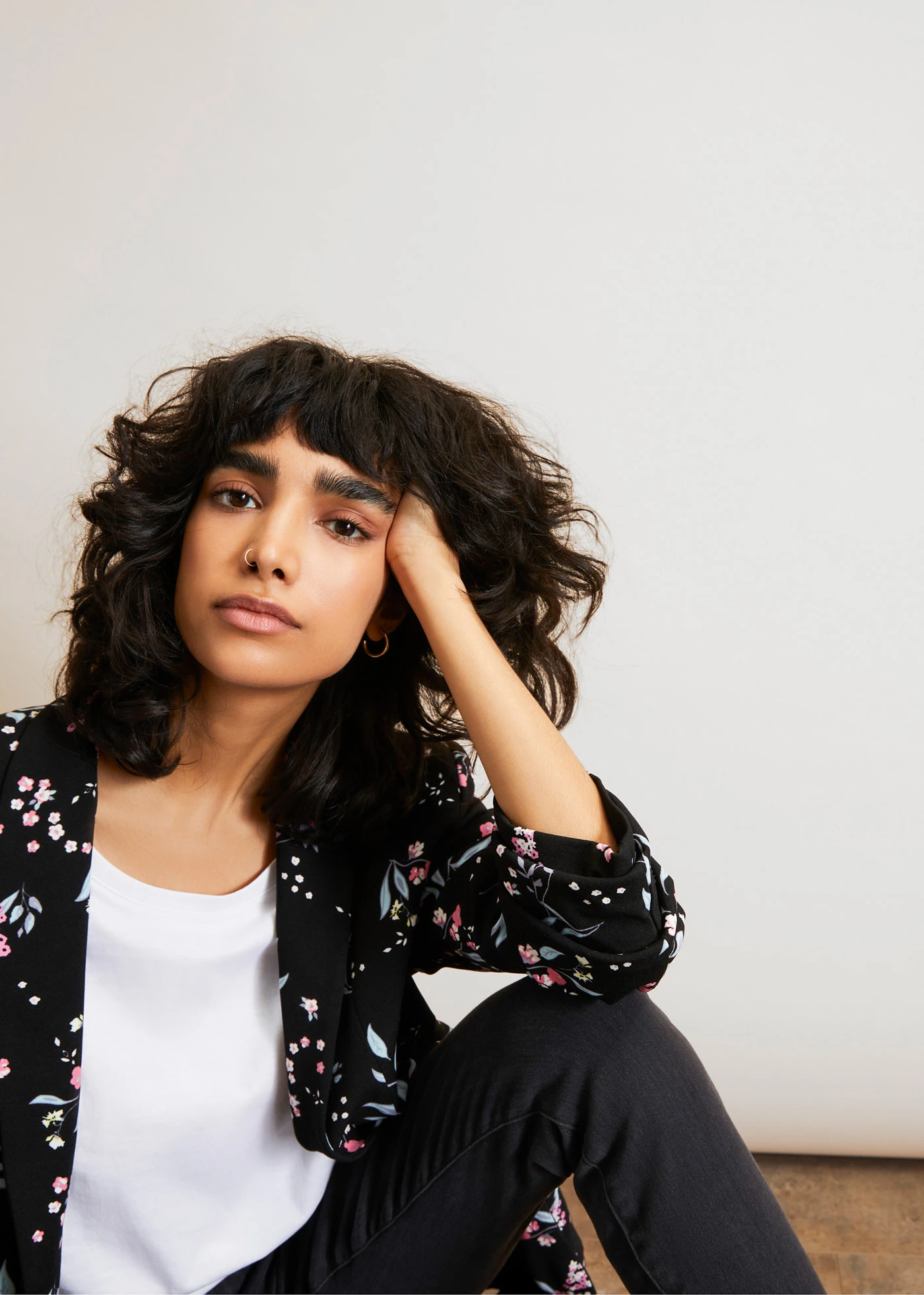 Lange gedessineerde blazer • zwart gebloemd • bonprix online shop