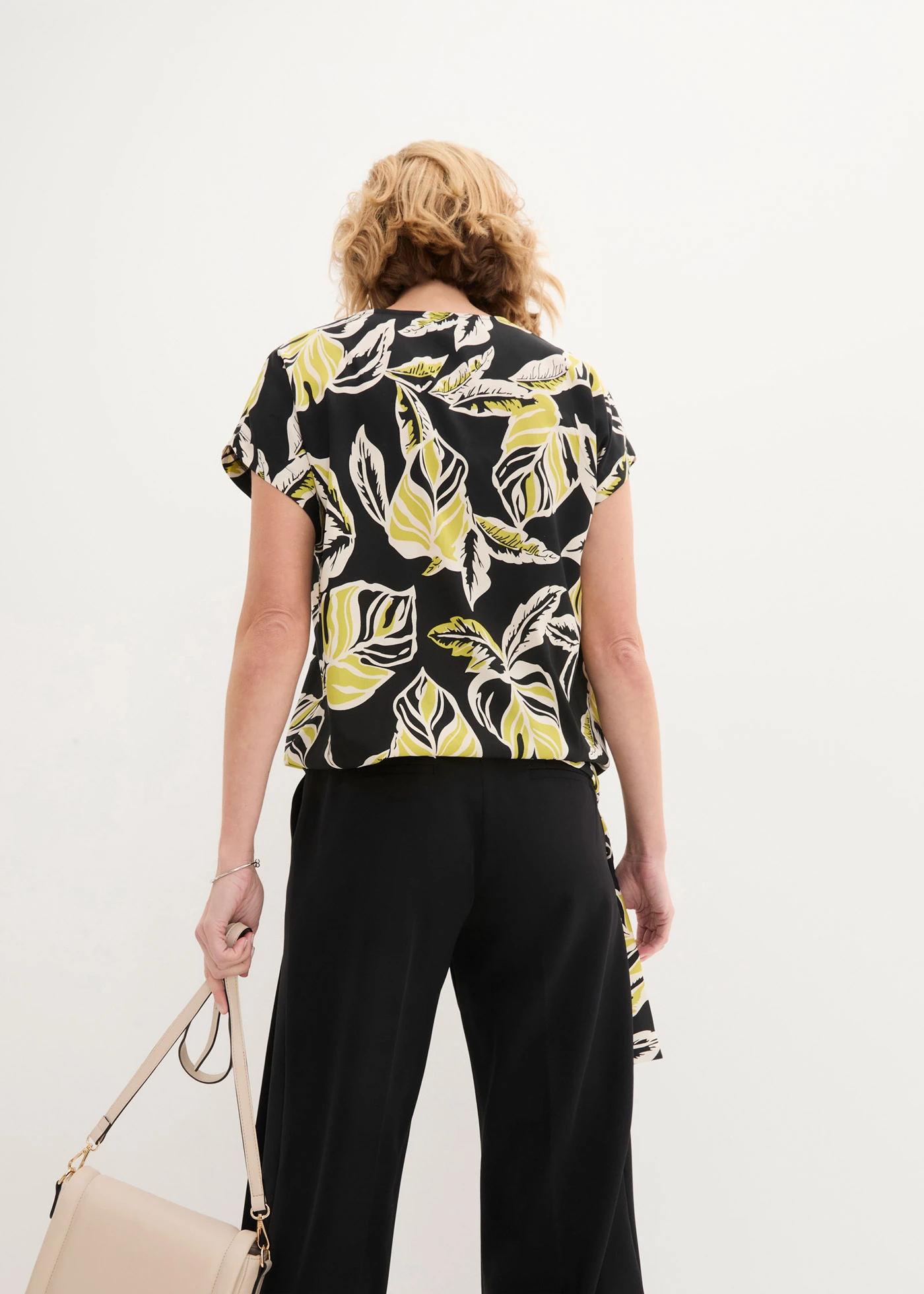 Tuniek met tunnelkoord • zwart/groen gedessineerd • bonprix online shop