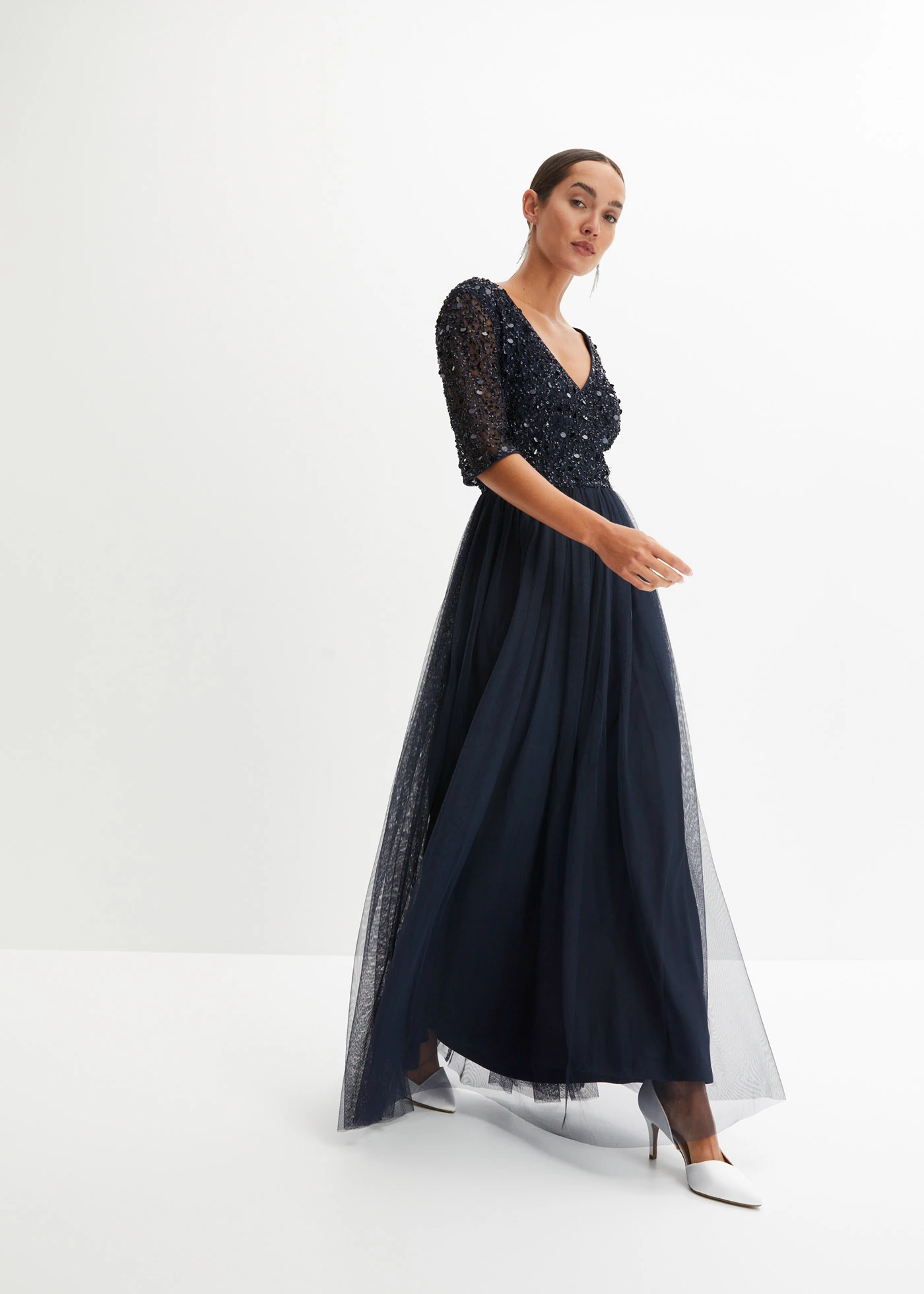 Robe longue avec haut brodé de sequins • bleu foncé • Boutique bonprix