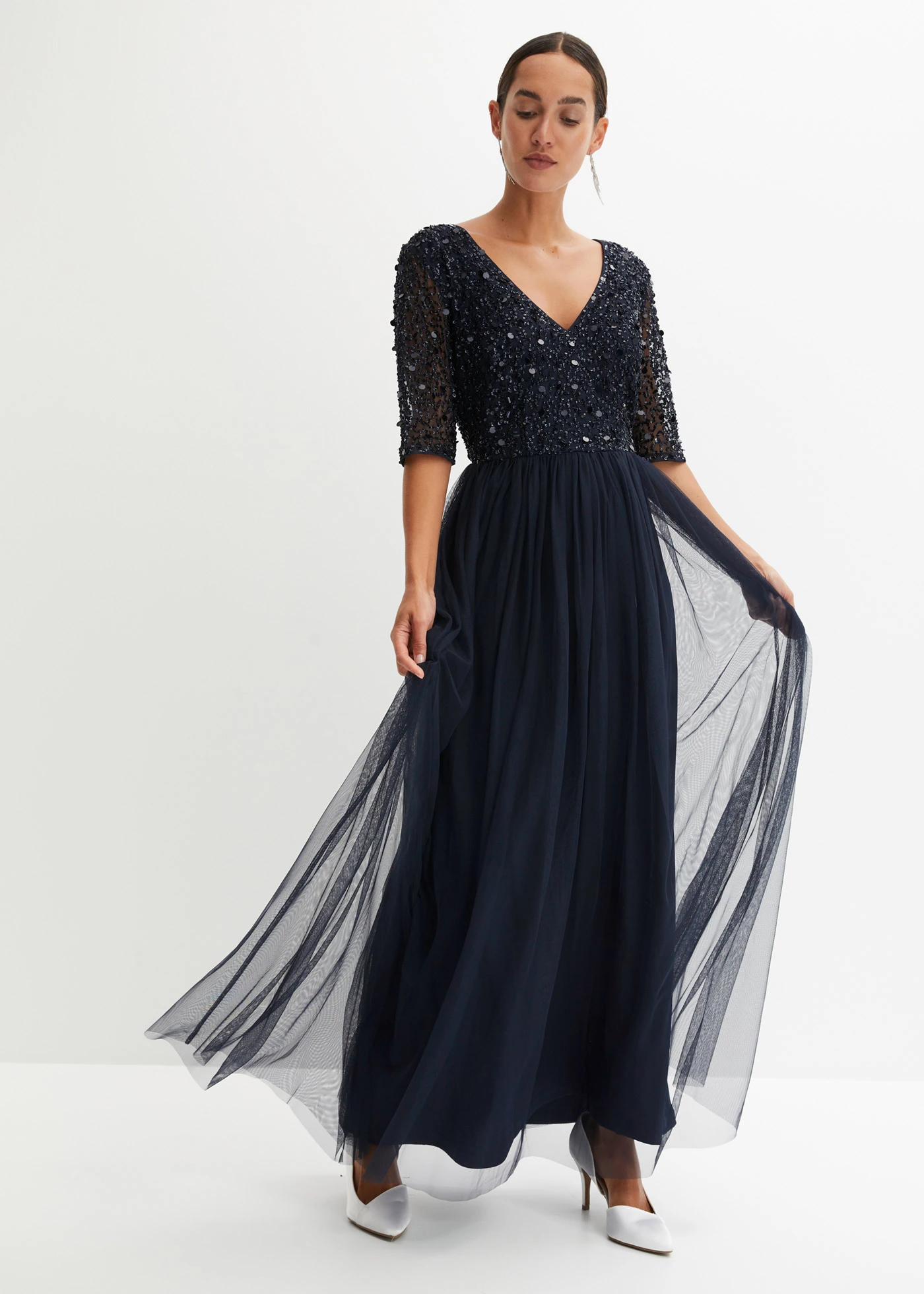 Robe longue avec haut brodé de sequins • bleu foncé • Boutique bonprix
