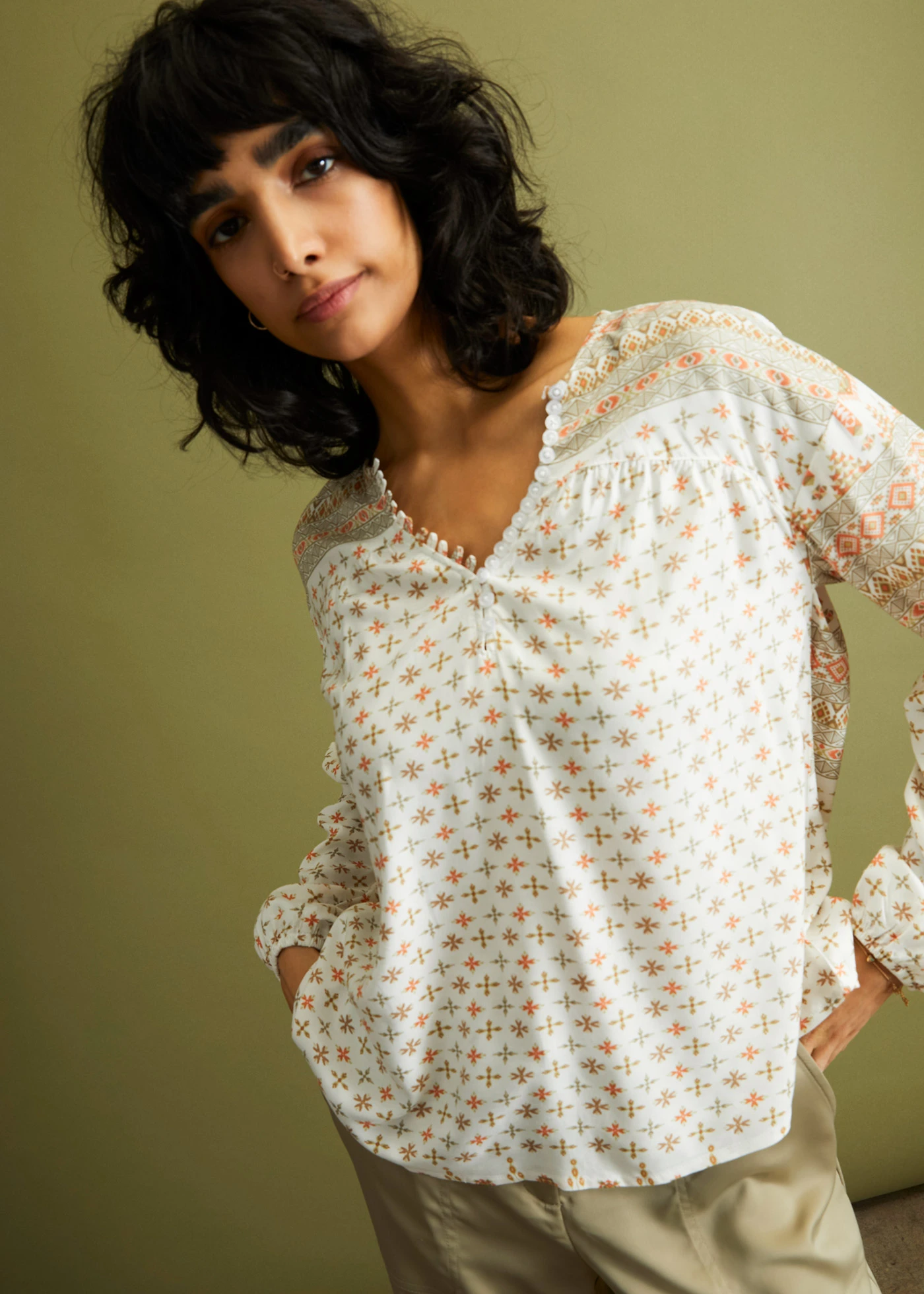 Blouse van soepele viscose • wolwit gedessineerd • bonprix online shop