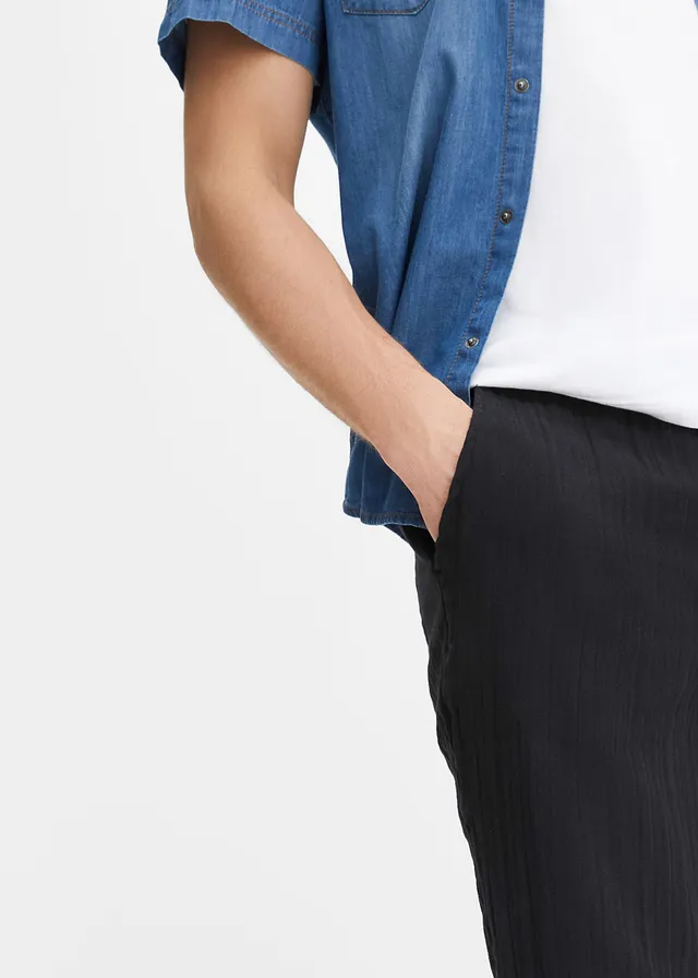 Regular Fit belebújós muszlin nadrág tiszta pamutból, Tapered • fekete • bonprix áruház