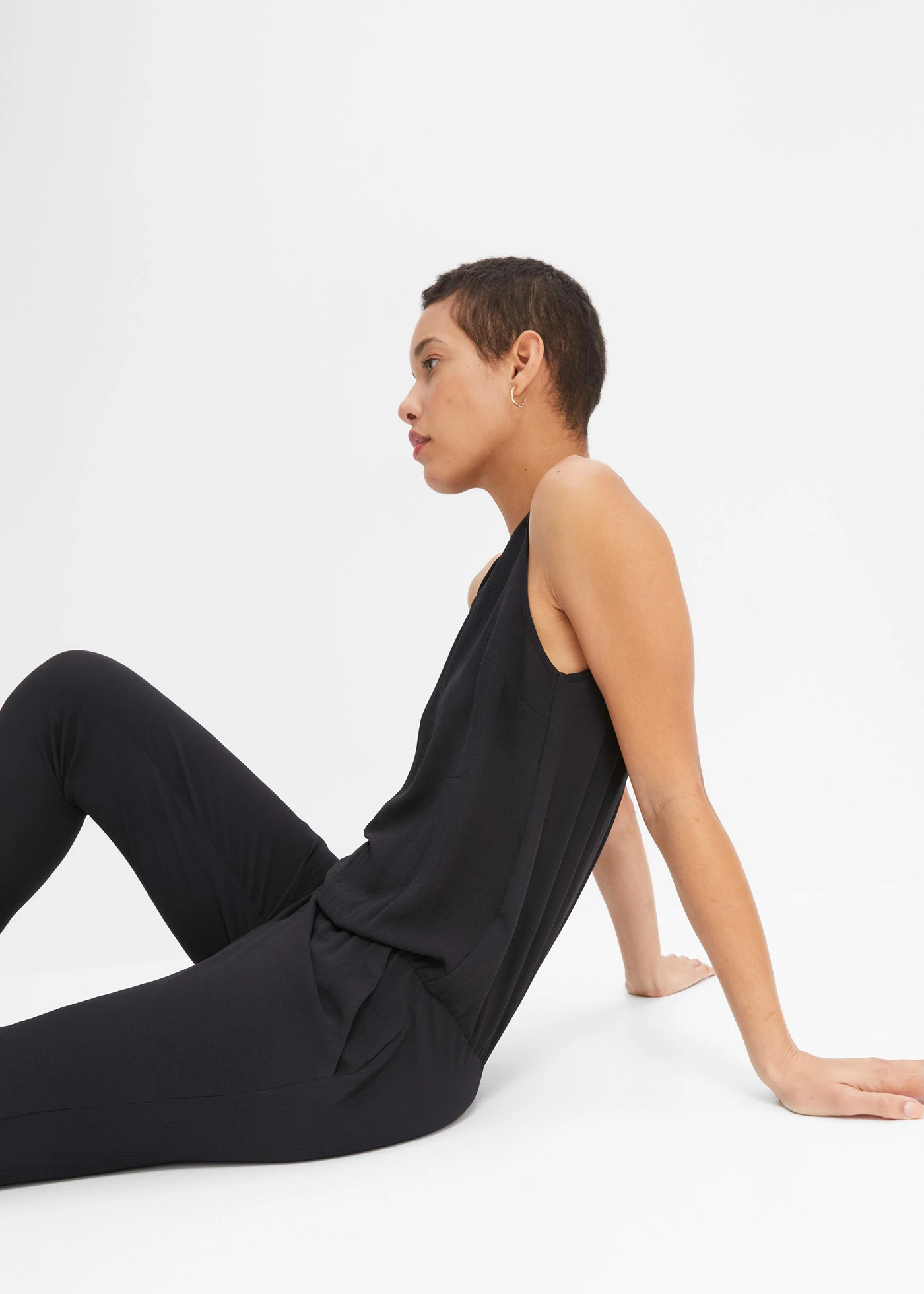 Mouwloze jumpsuit • zwart • bonprix online shop