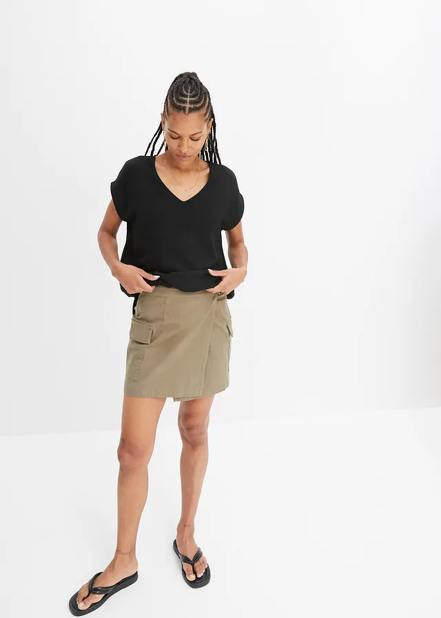 Top avec dos plus long, Couleur: noir