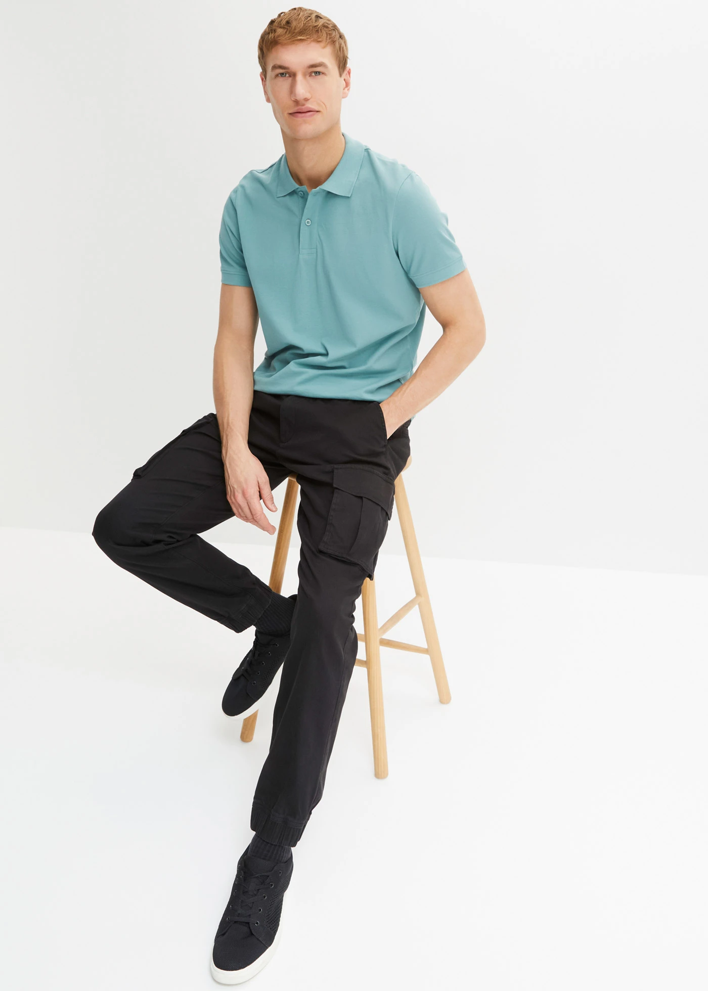 Pantalon jogger cargo droit, regular • noir • Boutique bonprix