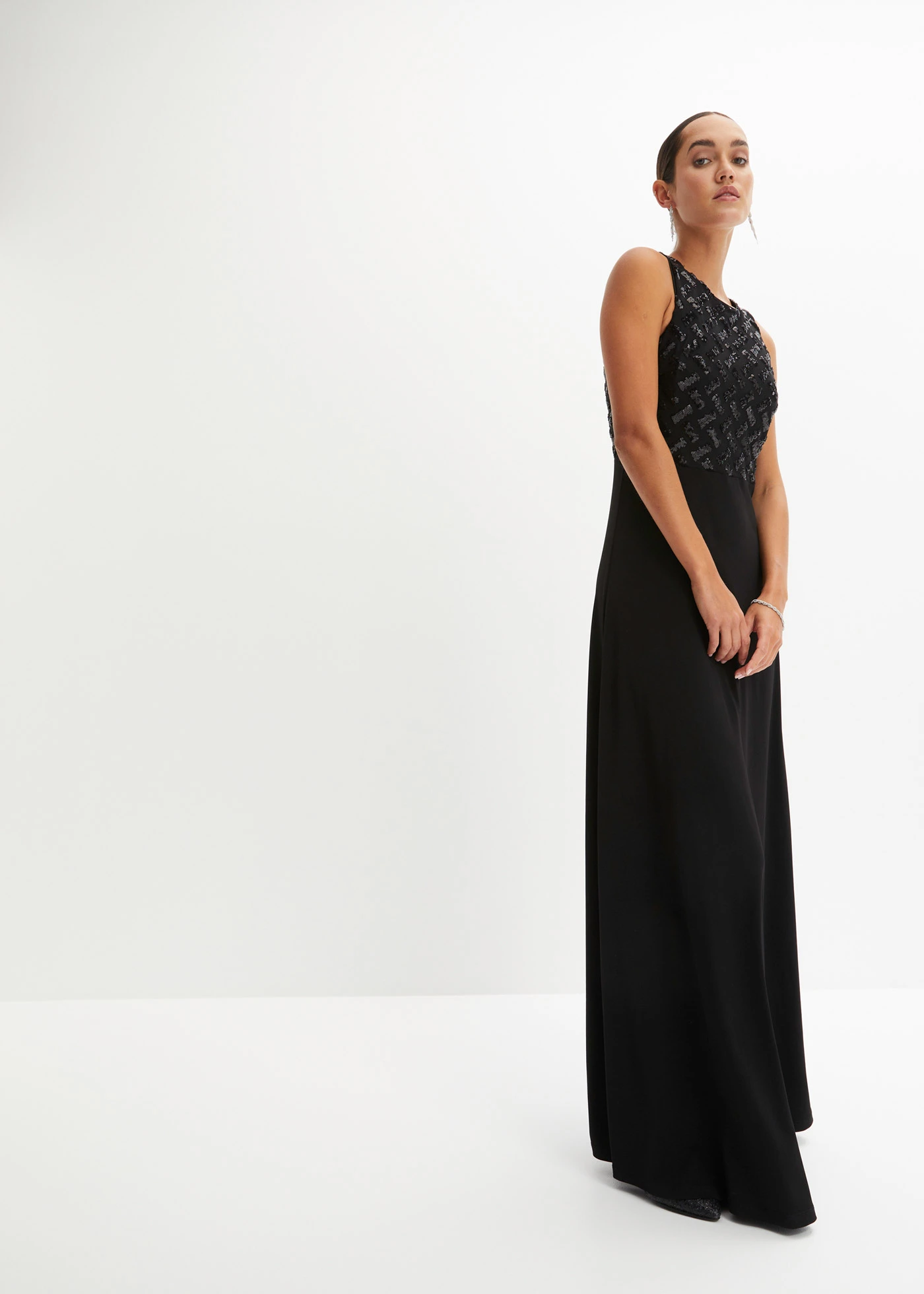 Maxi jurk met geborduurde pailletten • zwart • bonprix online shop
