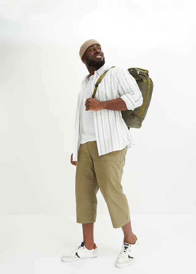 Bermuda long avec poches plaquées, Regular Fit, Couleur: olive