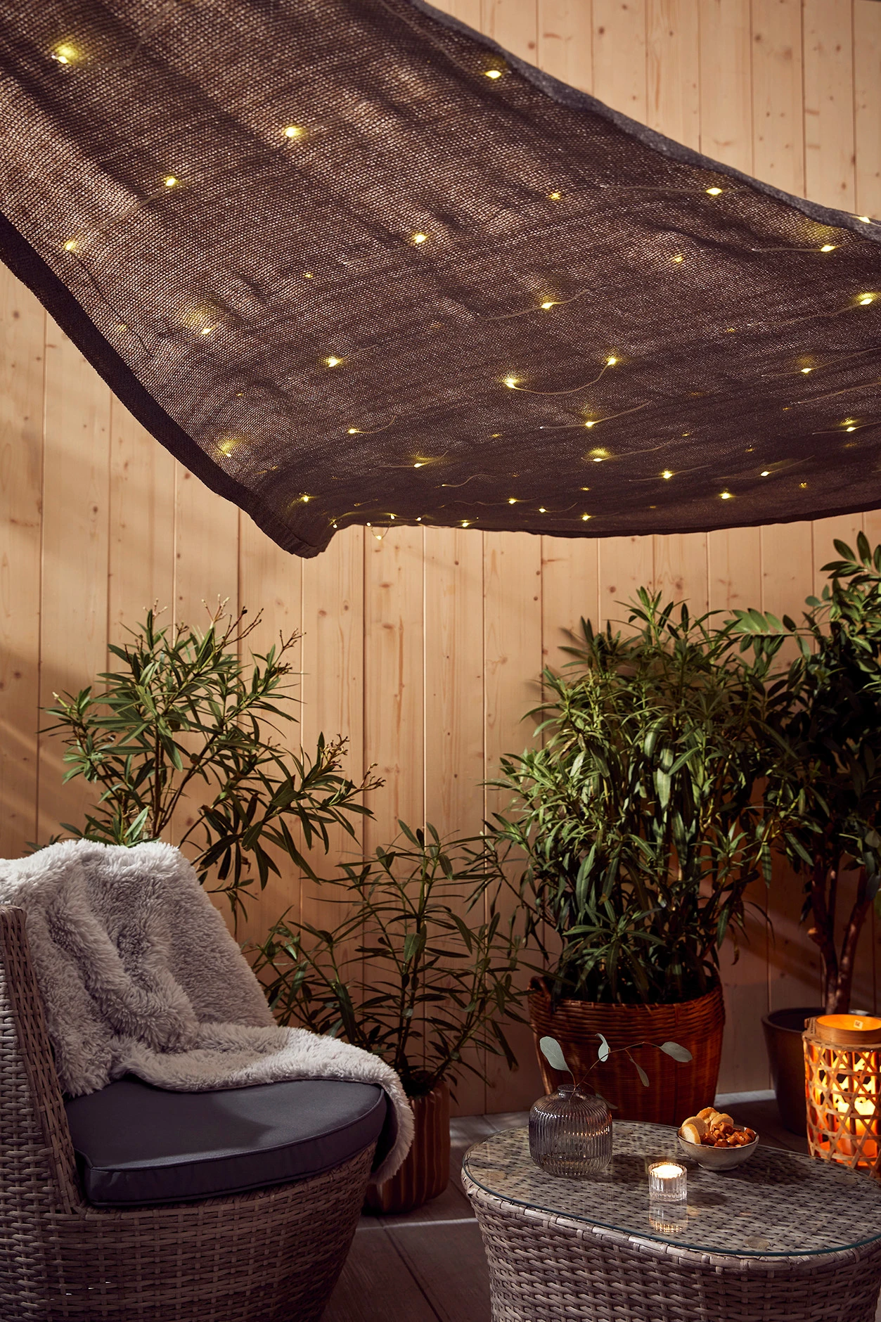 Solar LED schaduwdoek • lichtgrijs • bonprix online shop