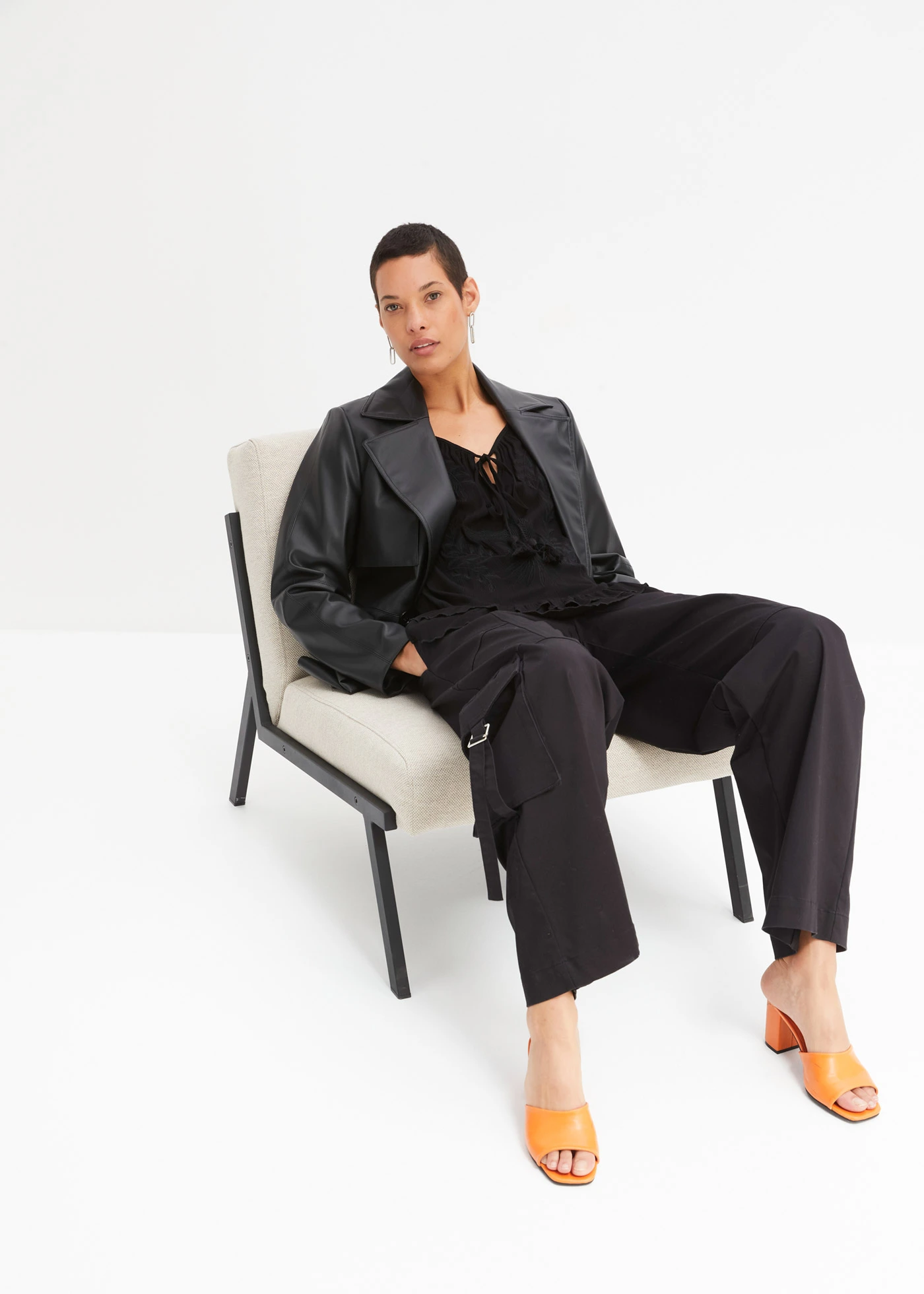 Tuniek van zachte viscose • zwart • bonprix online shop