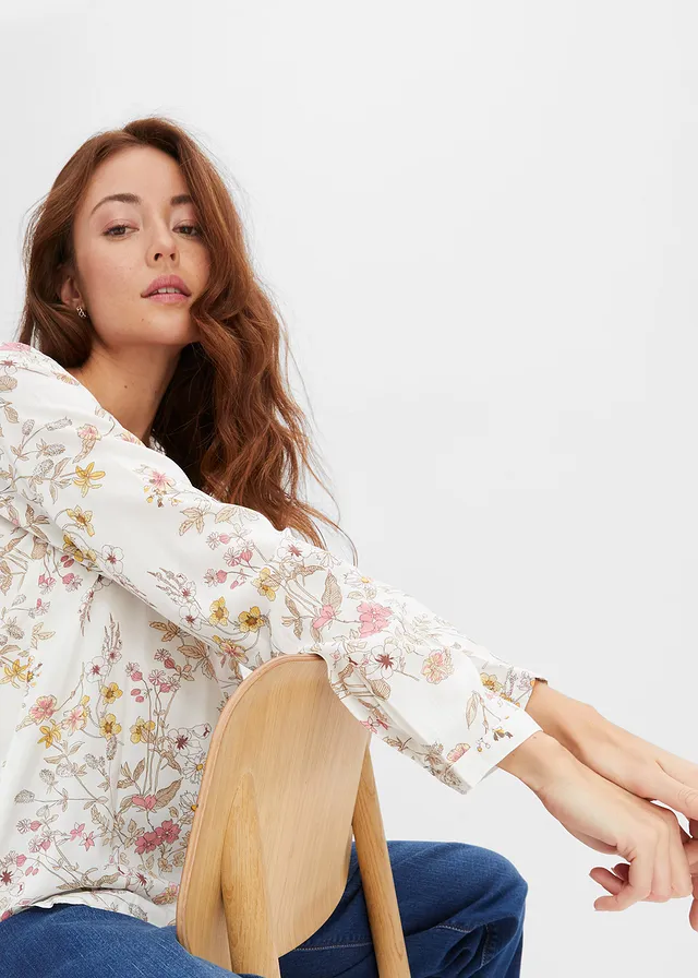 Gedessineerde blouse • wolwit gebloemd • product-page.page-title-suffix