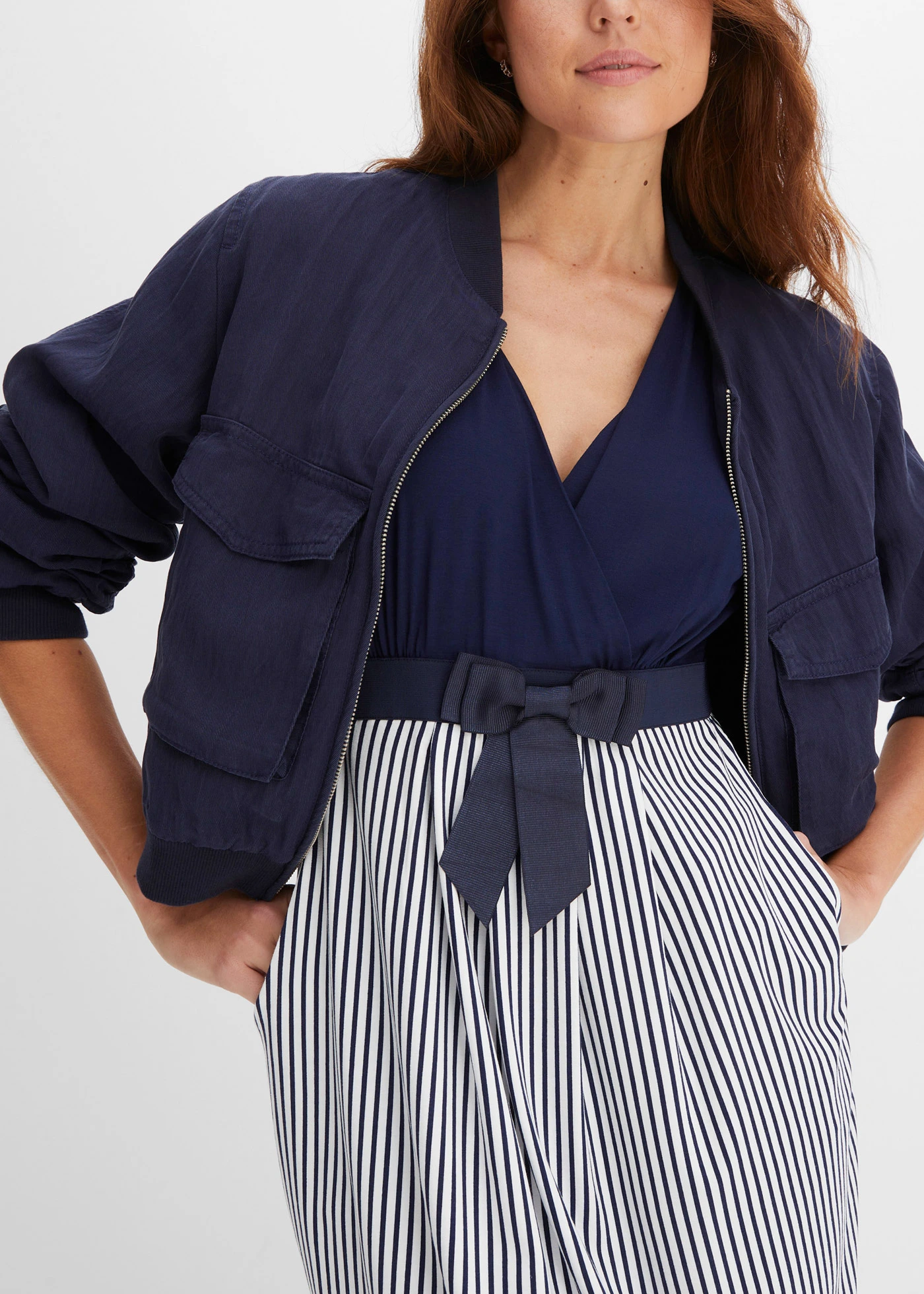 Žerzejové šaty • tmavě modro-bílá s proužky • bonprix obchod