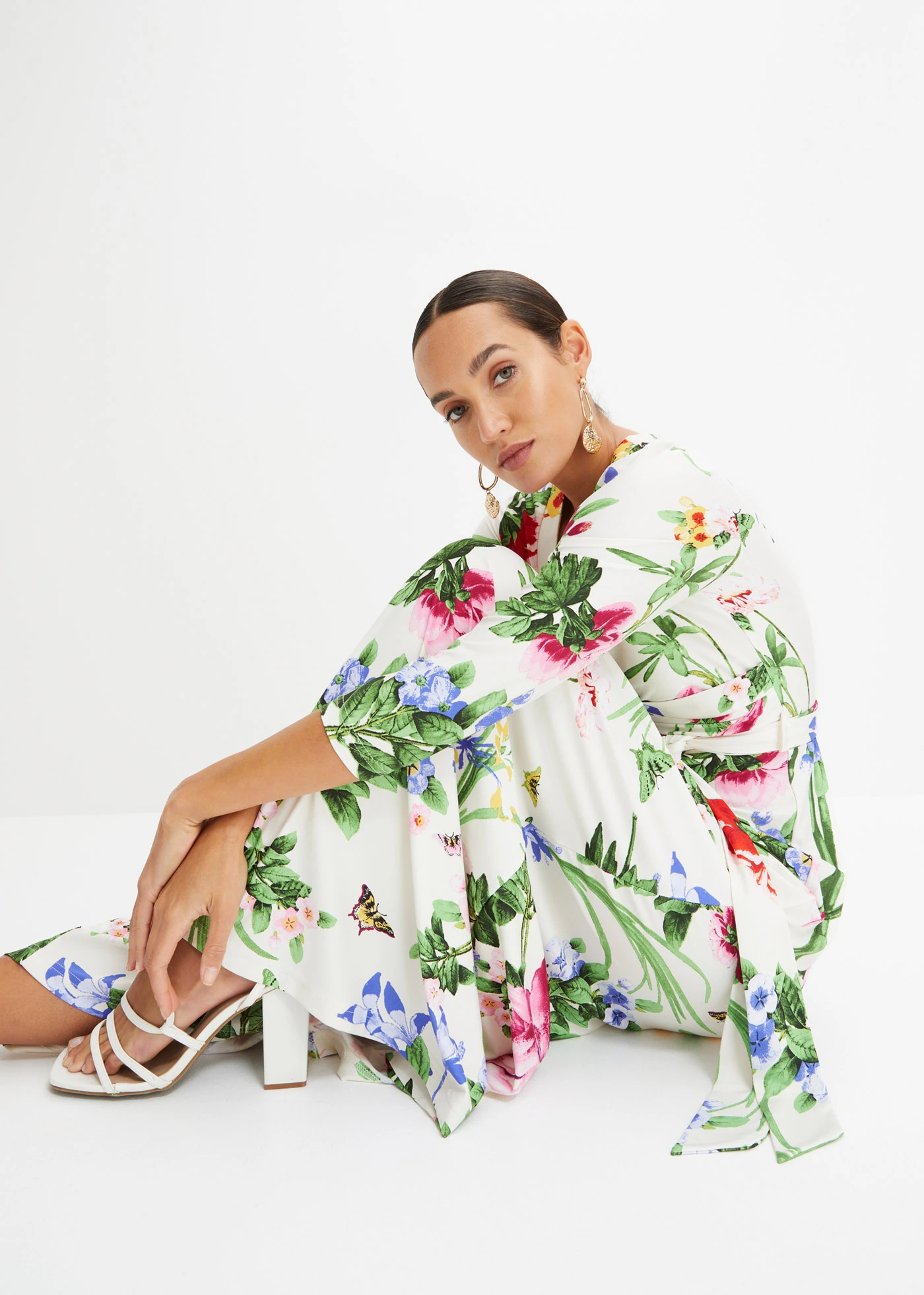 Maxi ruha • fehér-pink virágmintás • bonprix áruház