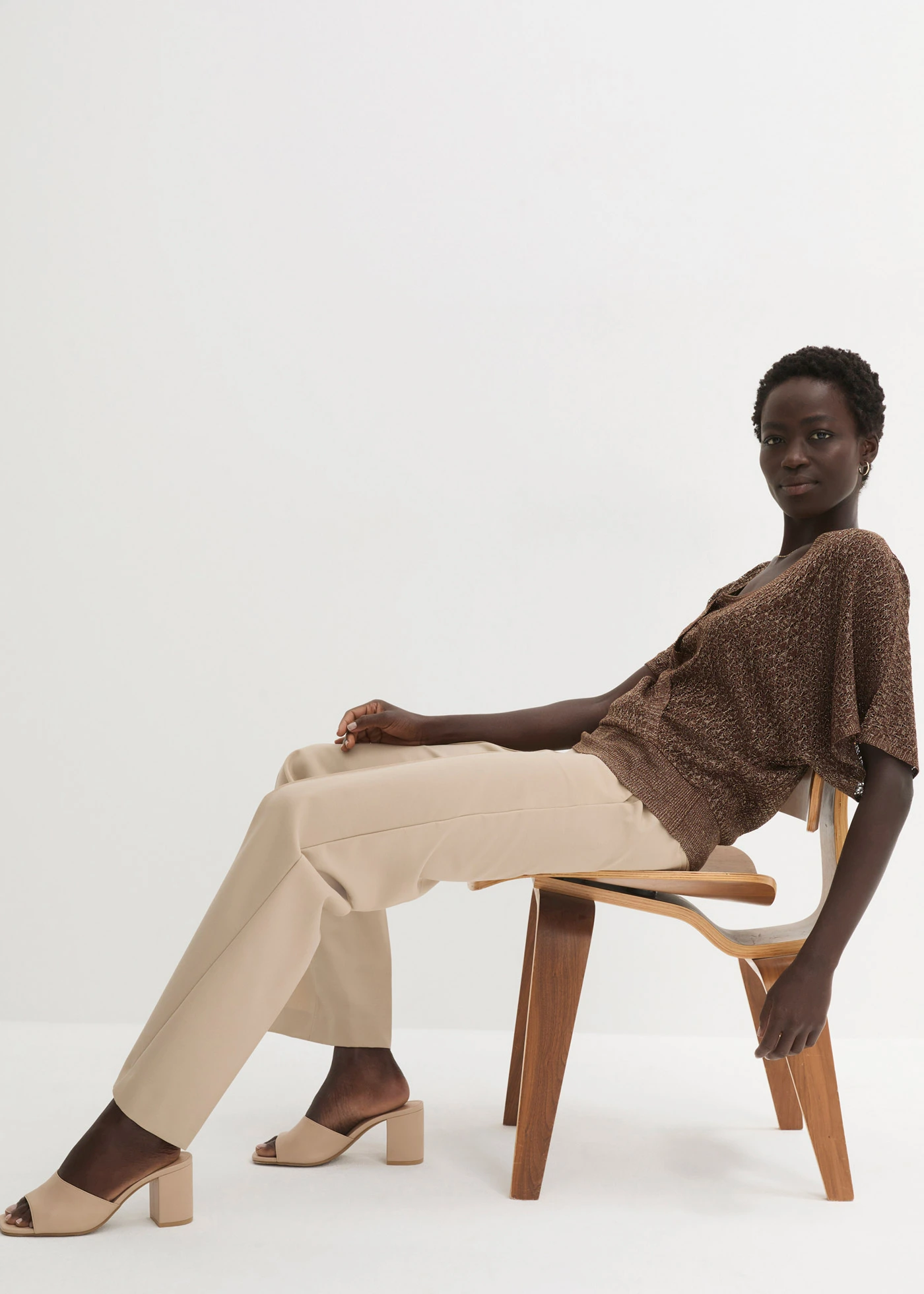 Pull ajouré • marron • Boutique bonprix