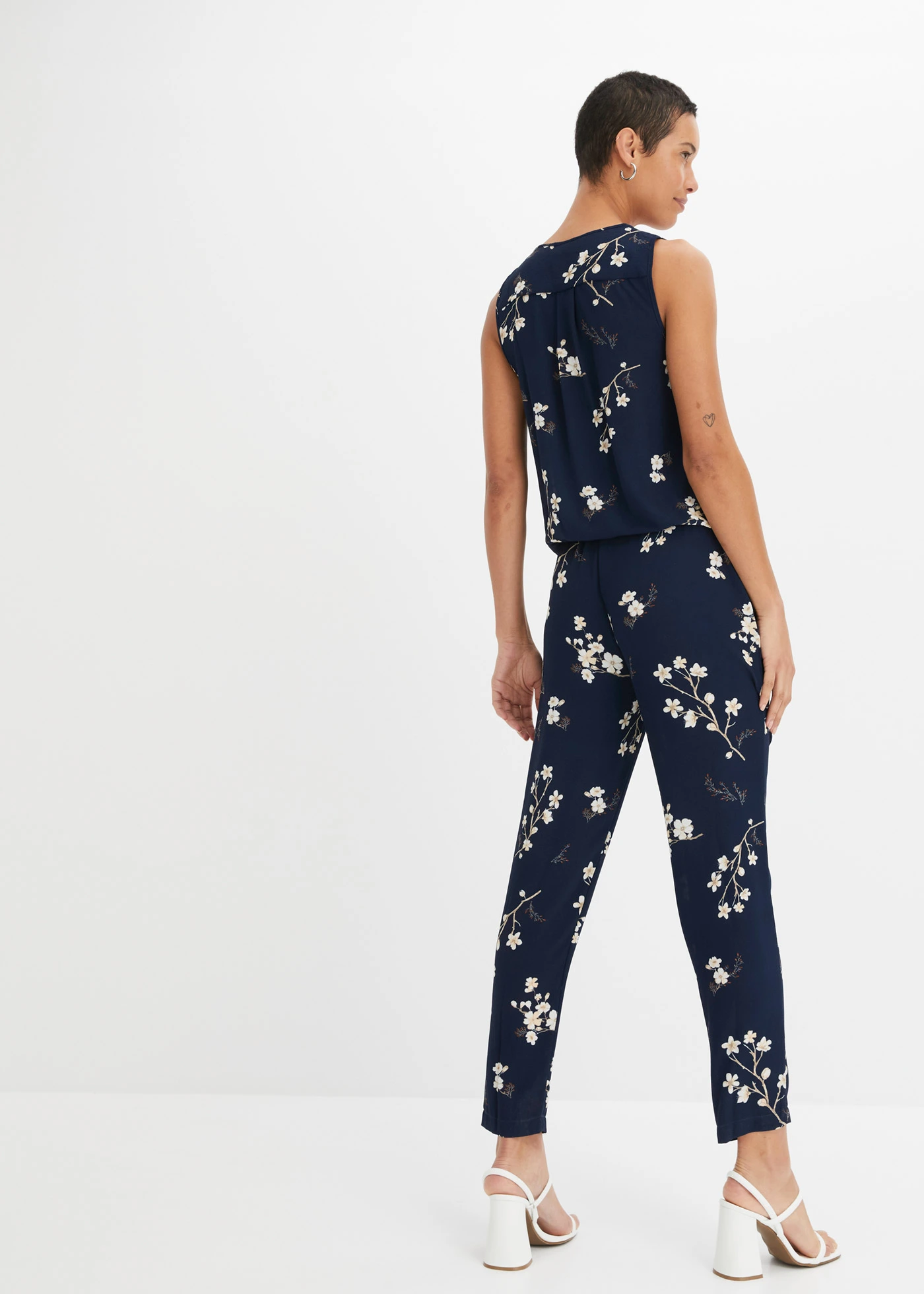 Mouwloze jumpsuit • donkerblauw met print • bonprix online shop