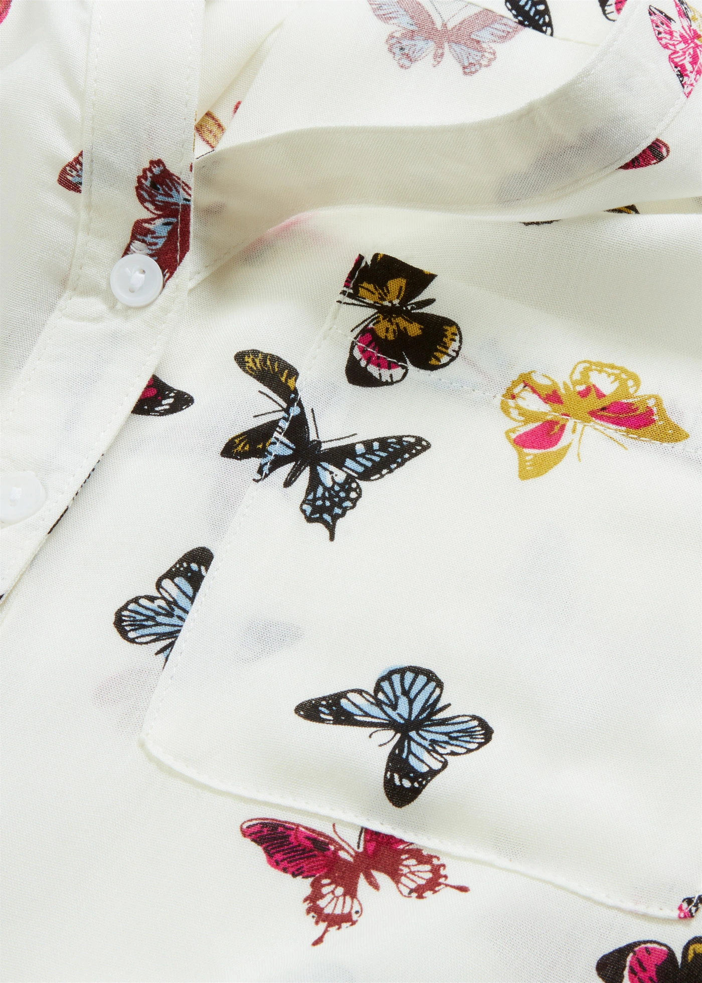 Blouse ample en viscose fluide • écru papillons • Boutique bonprix